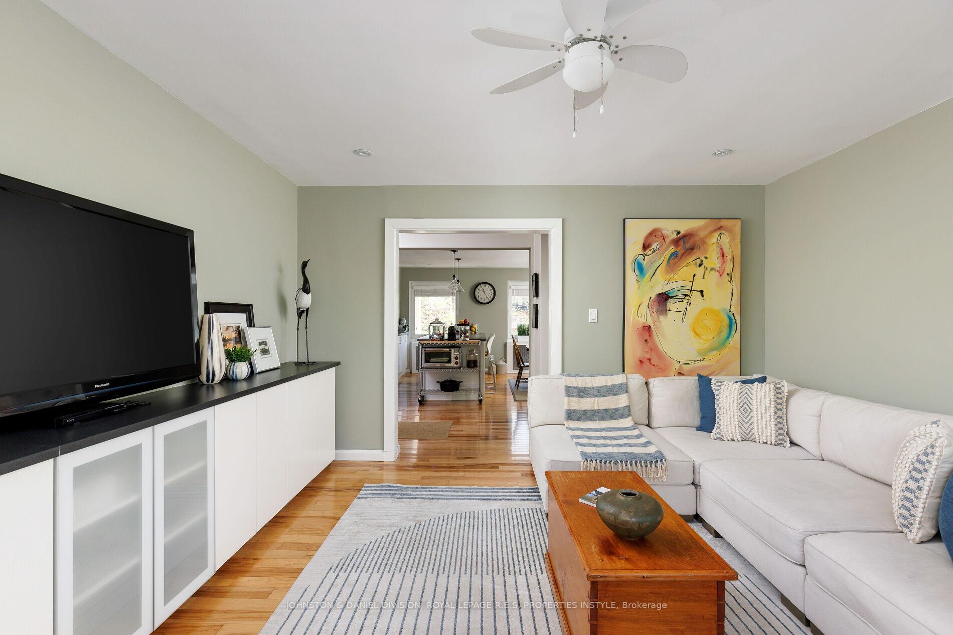 Photo 17 of Unit 18, 2368 Queen Street E, Toronto, The Beaches — HOMEH