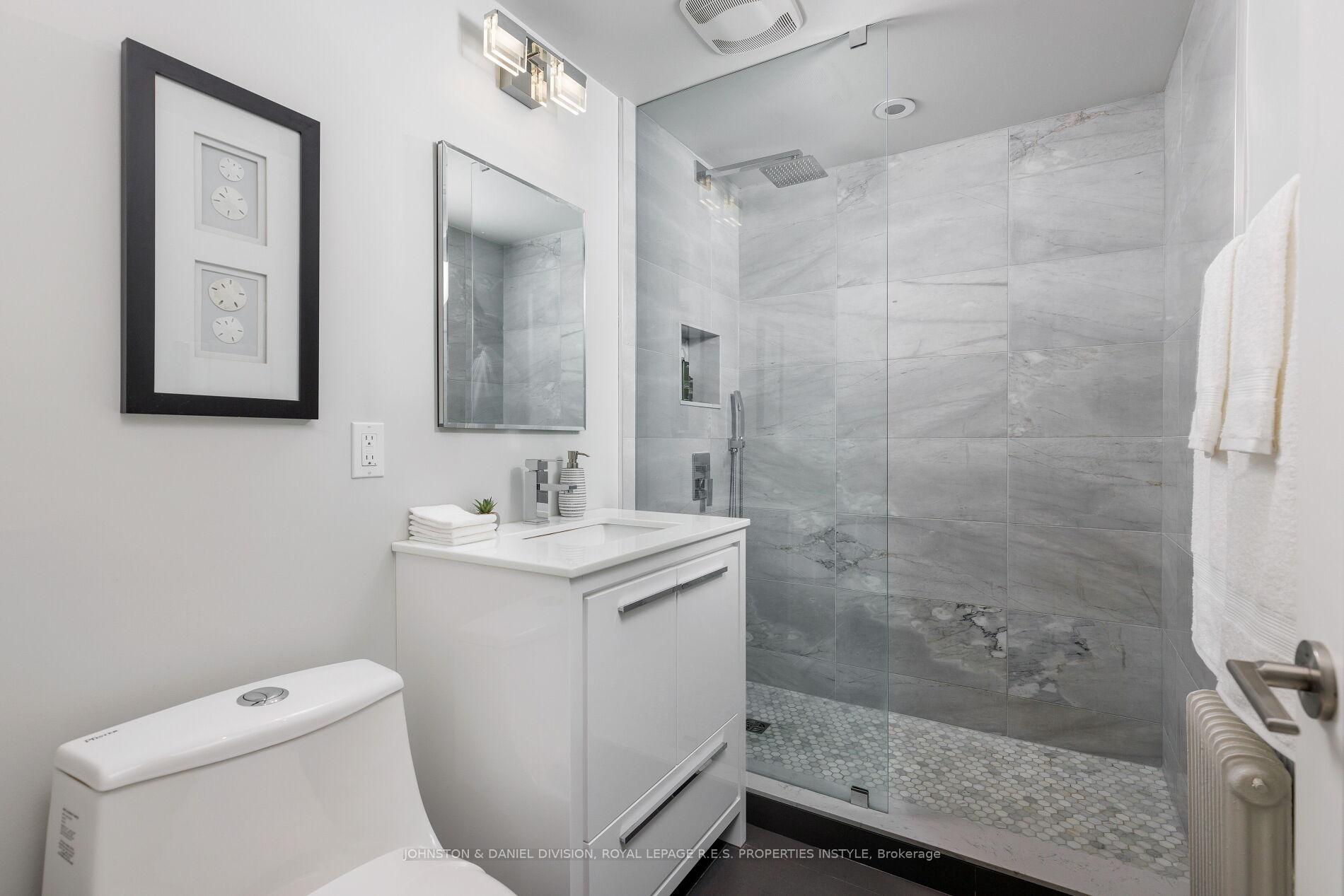 Photo 23 of Unit 18, 2368 Queen Street E, Toronto, The Beaches — HOMEH