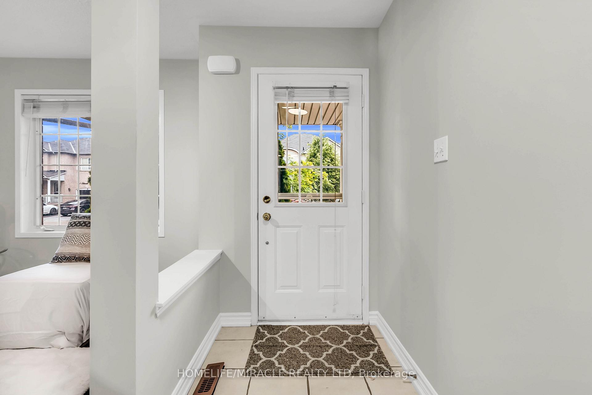 Photo 2 of 14 Olivett Lane, Brampton, Fletcher's Meadow — HOMEH