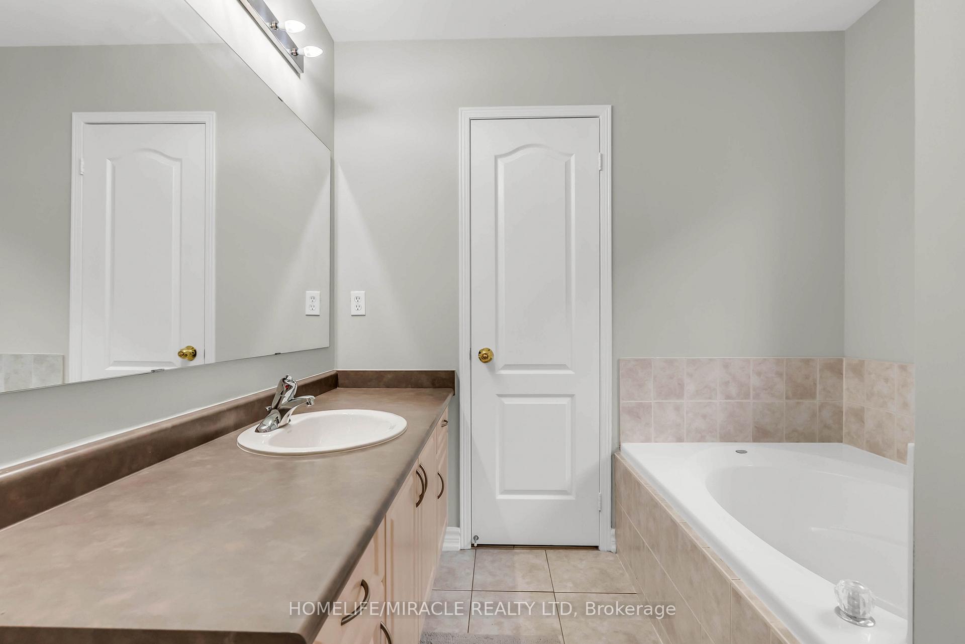 Photo 28 of 14 Olivett Lane, Brampton, Fletcher's Meadow — HOMEH