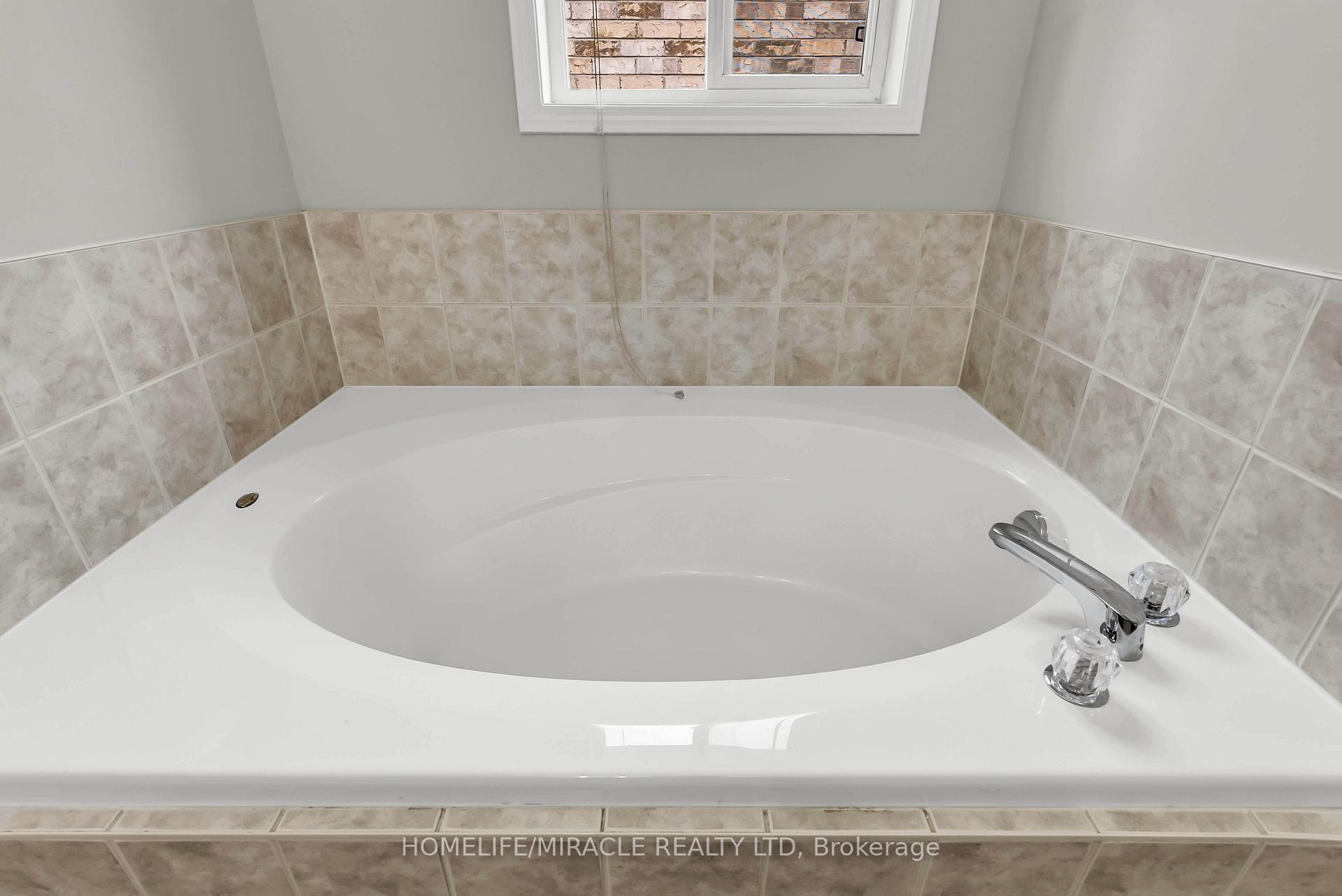 Photo 33 of 14 Olivett Lane, Brampton, Fletcher's Meadow — HOMEH