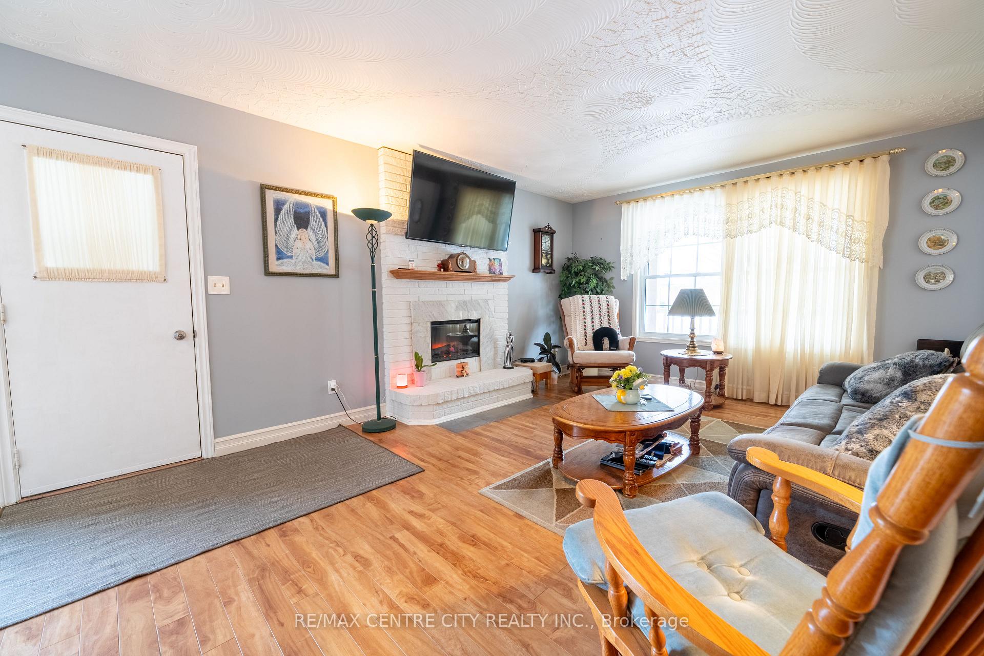 Photo 40 of 410 Beattie Street, Strathroy-Caradoc, SW — HOMEH