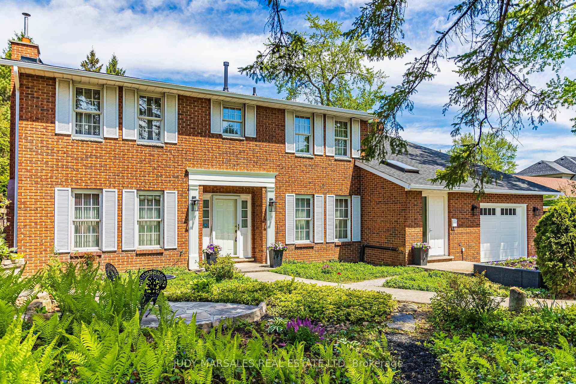 Photo 1 of 637 Hiawatha Boulevard, Hamilton, Ancaster — HOMEH