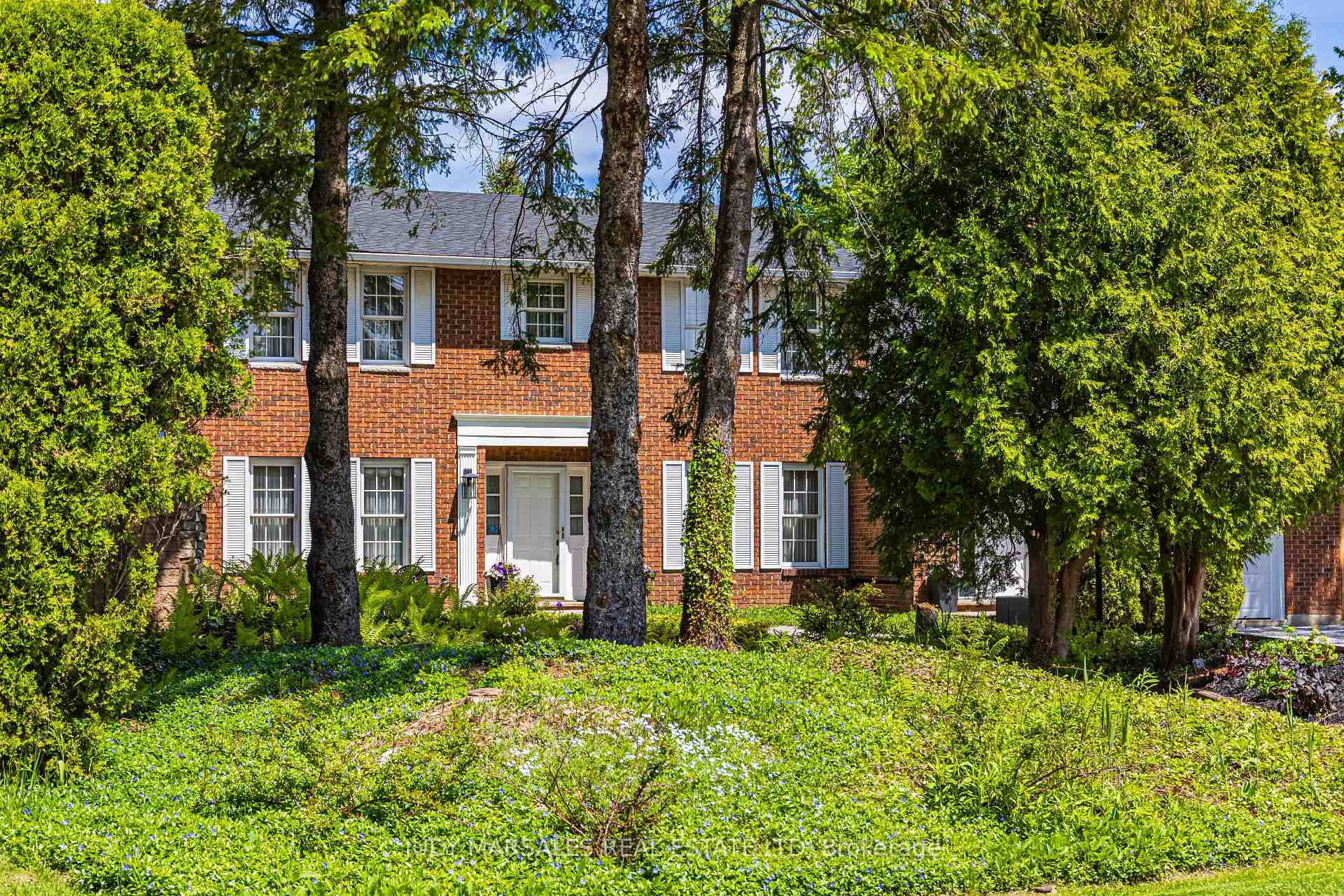 Photo 21 of 637 Hiawatha Boulevard, Hamilton, Ancaster — HOMEH