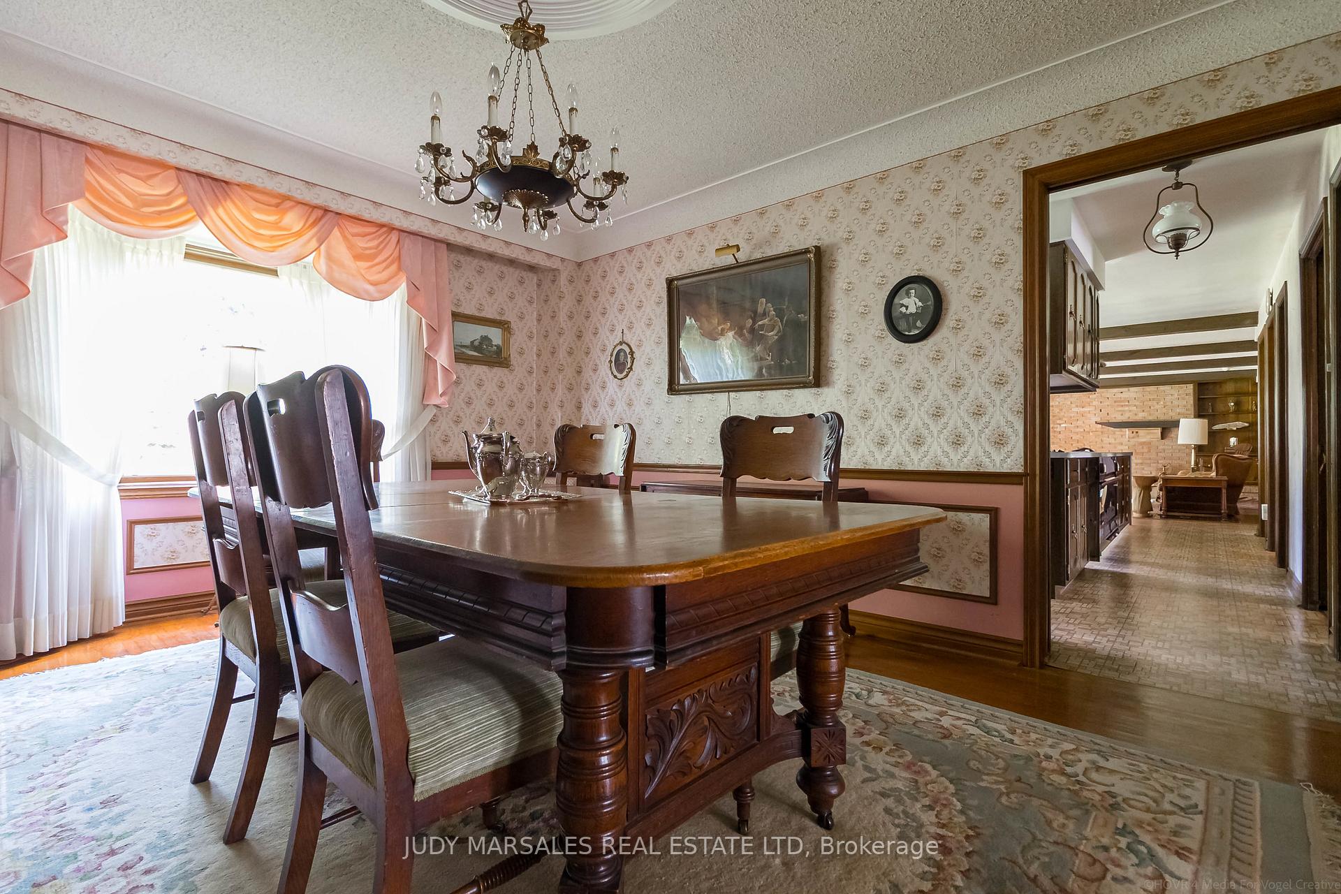 Photo 7 of 637 Hiawatha Boulevard, Hamilton, Ancaster — HOMEH