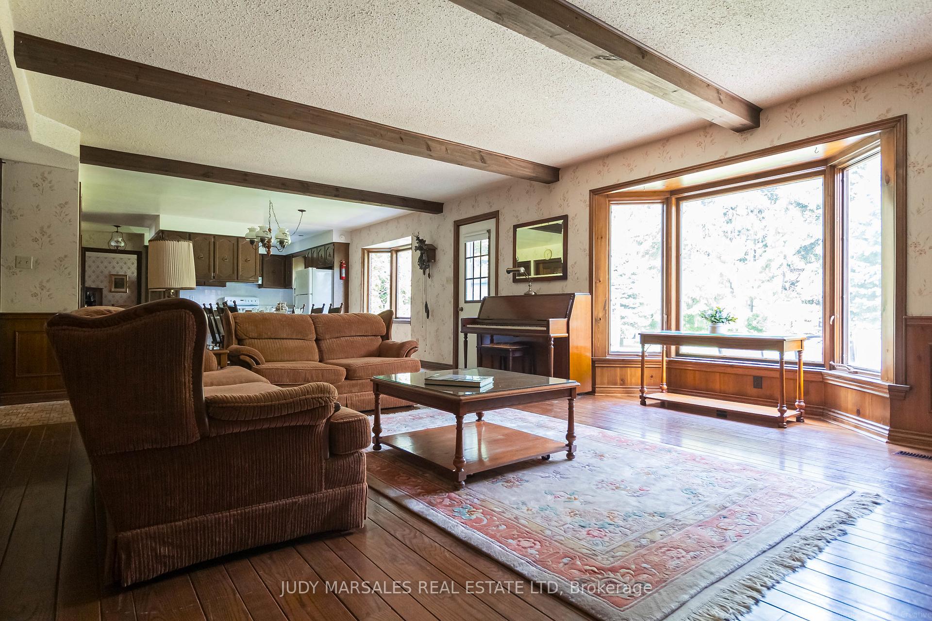 Photo 27 of 637 Hiawatha Boulevard, Hamilton, Ancaster — HOMEH