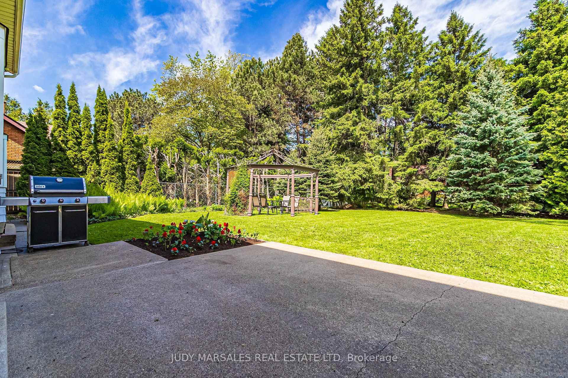 Photo 45 of 637 Hiawatha Boulevard, Hamilton, Ancaster — HOMEH