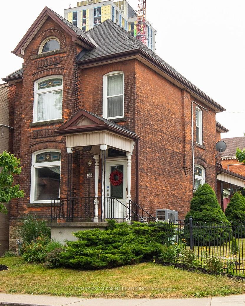 Front of 167 Napier Street