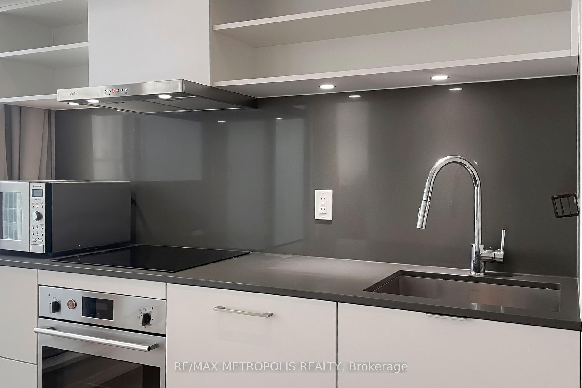 Photo 5 of Unit 1211, 5 Soudan Avenue, Toronto, Mount Pleasant West — HOMEH