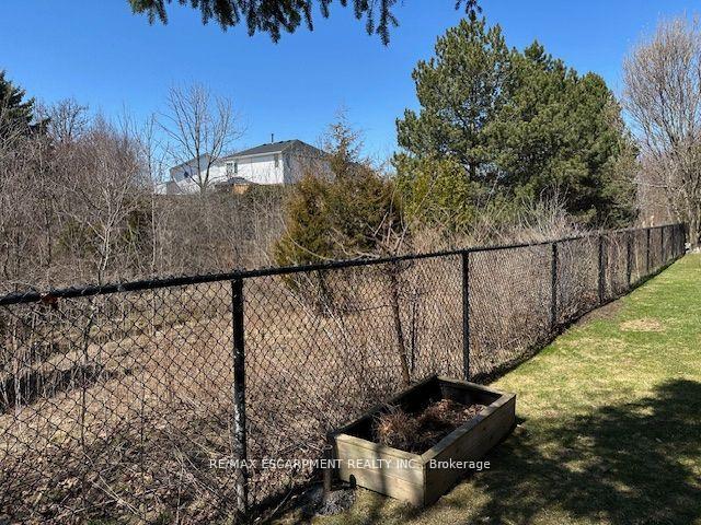 Photo 12 of Unit 11, 75 Ryans Way, Hamilton, Waterdown — HOMEH