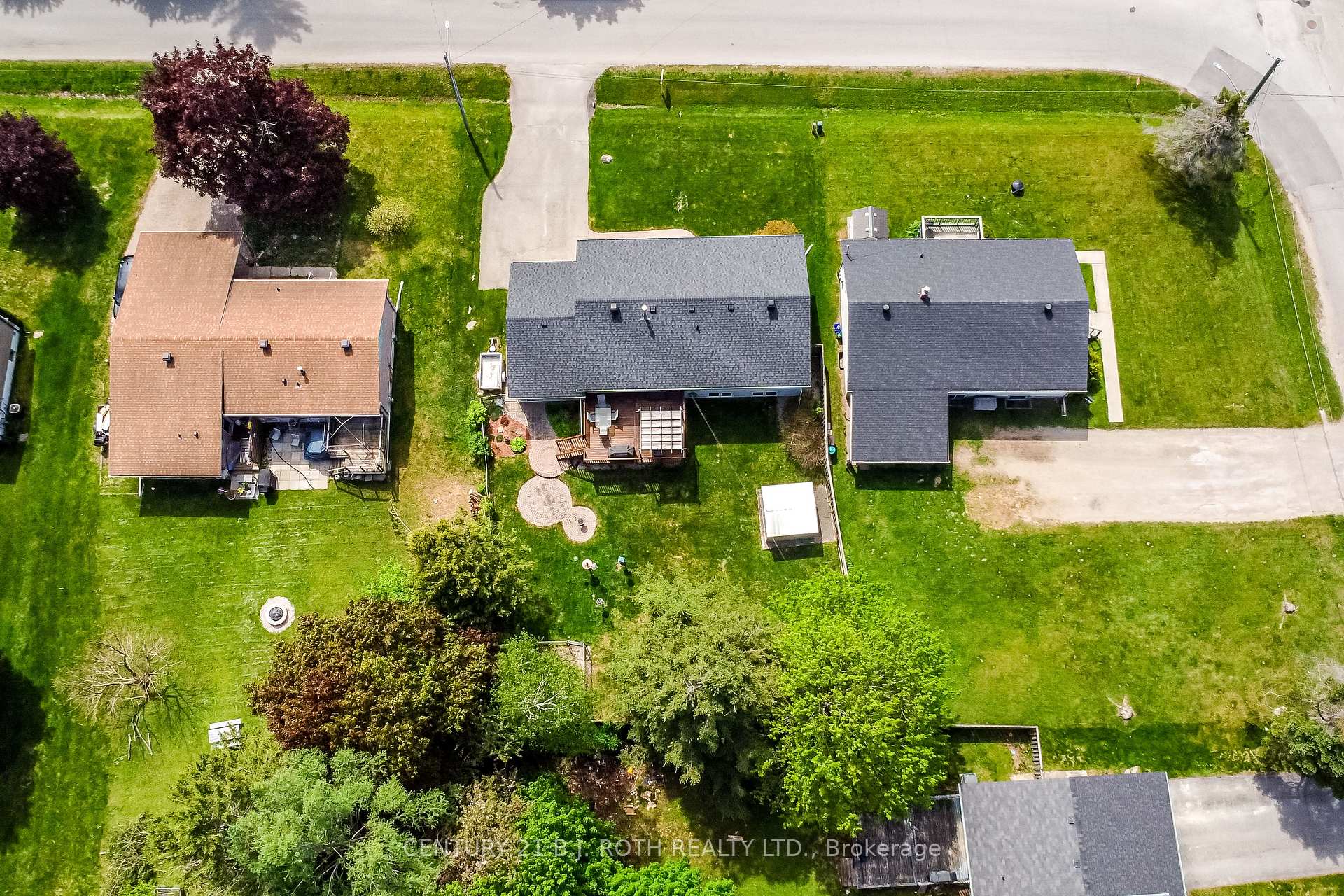 Photo 39 of 202 Crawford Street, Barrie, Ardagh — HOMEH