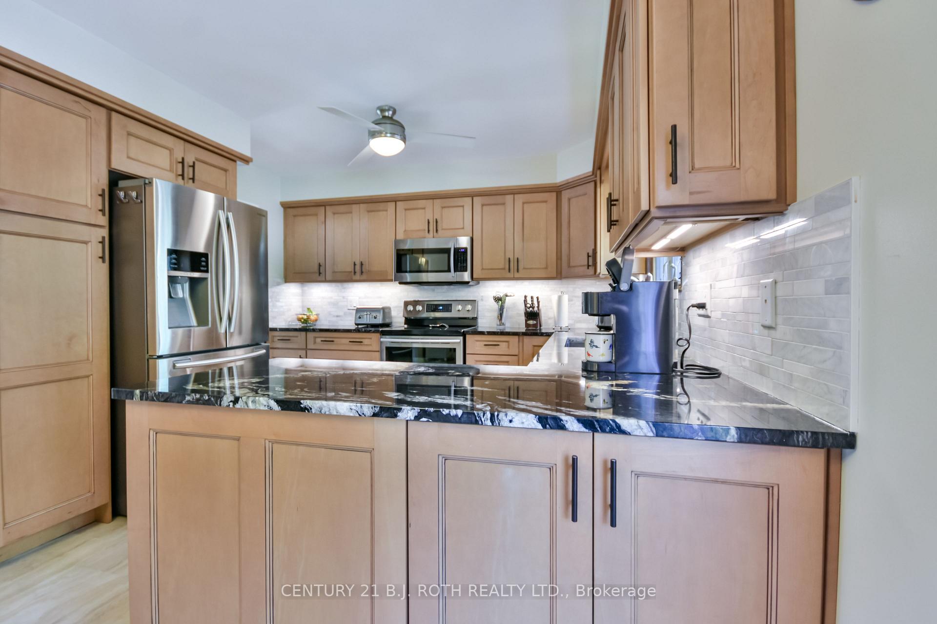 Photo 30 of 202 Crawford Street, Barrie, Ardagh — HOMEH