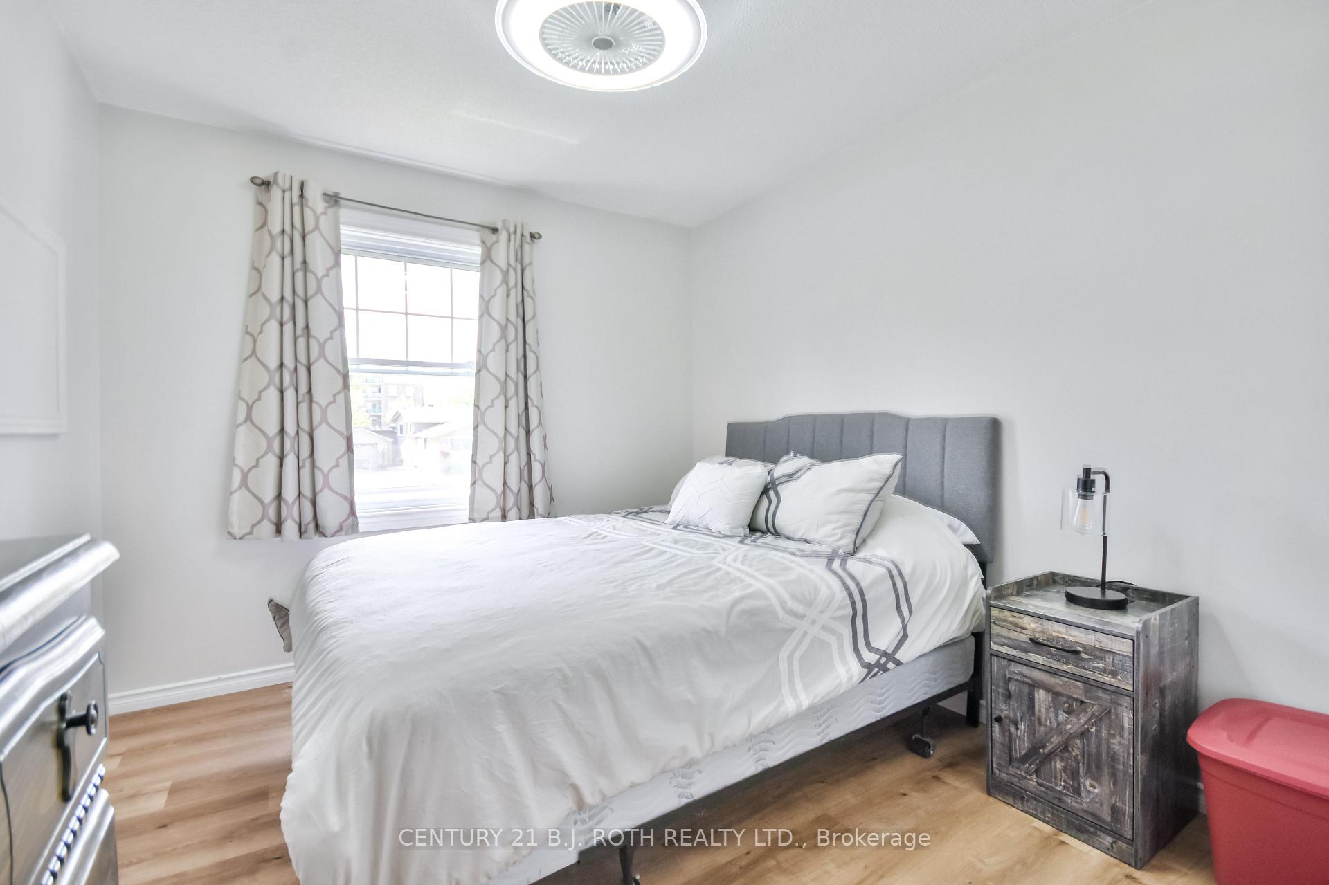 Photo 23 of 202 Crawford Street, Barrie, Ardagh — HOMEH