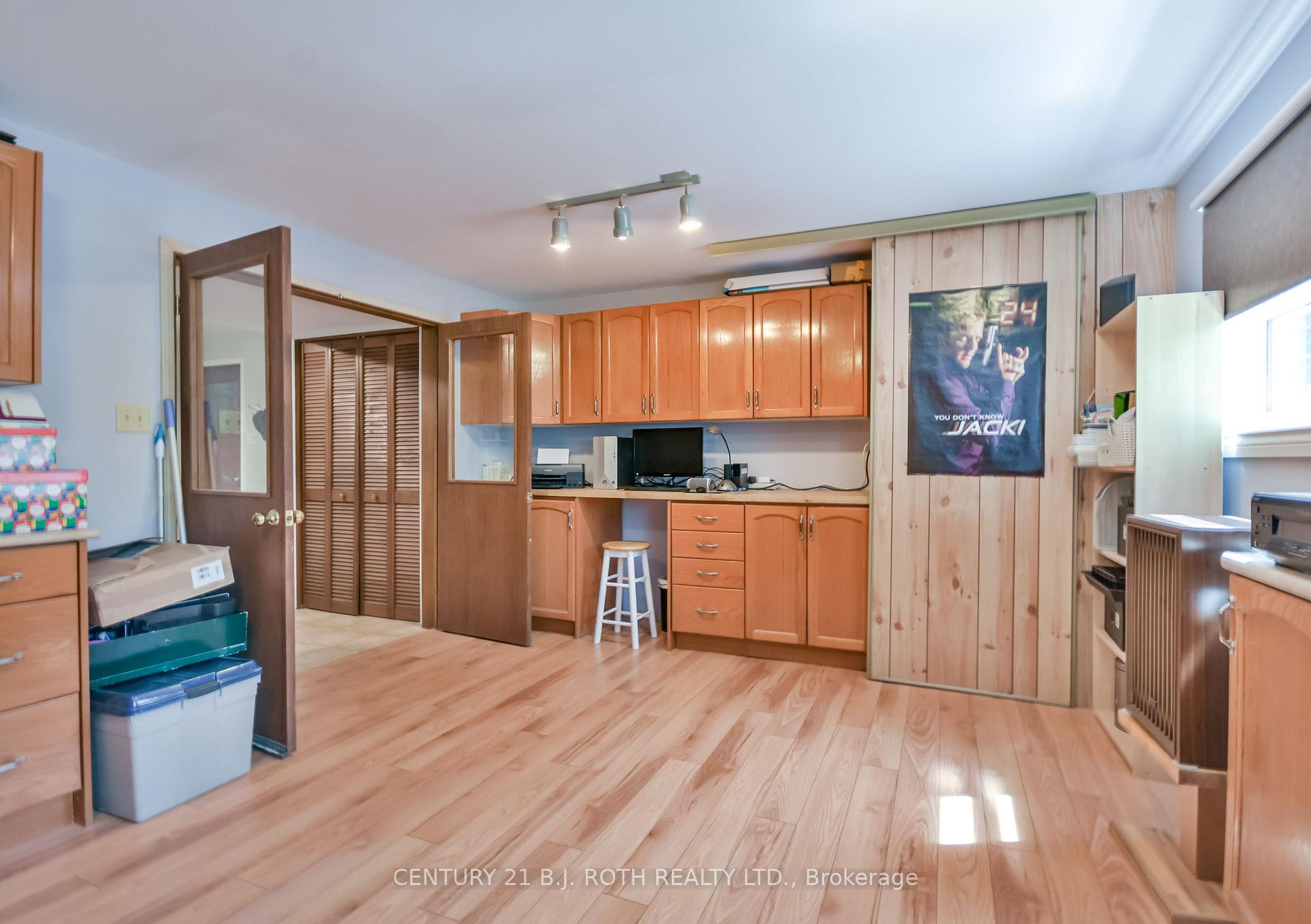 Photo 32 of 202 Crawford Street, Barrie, Ardagh — HOMEH