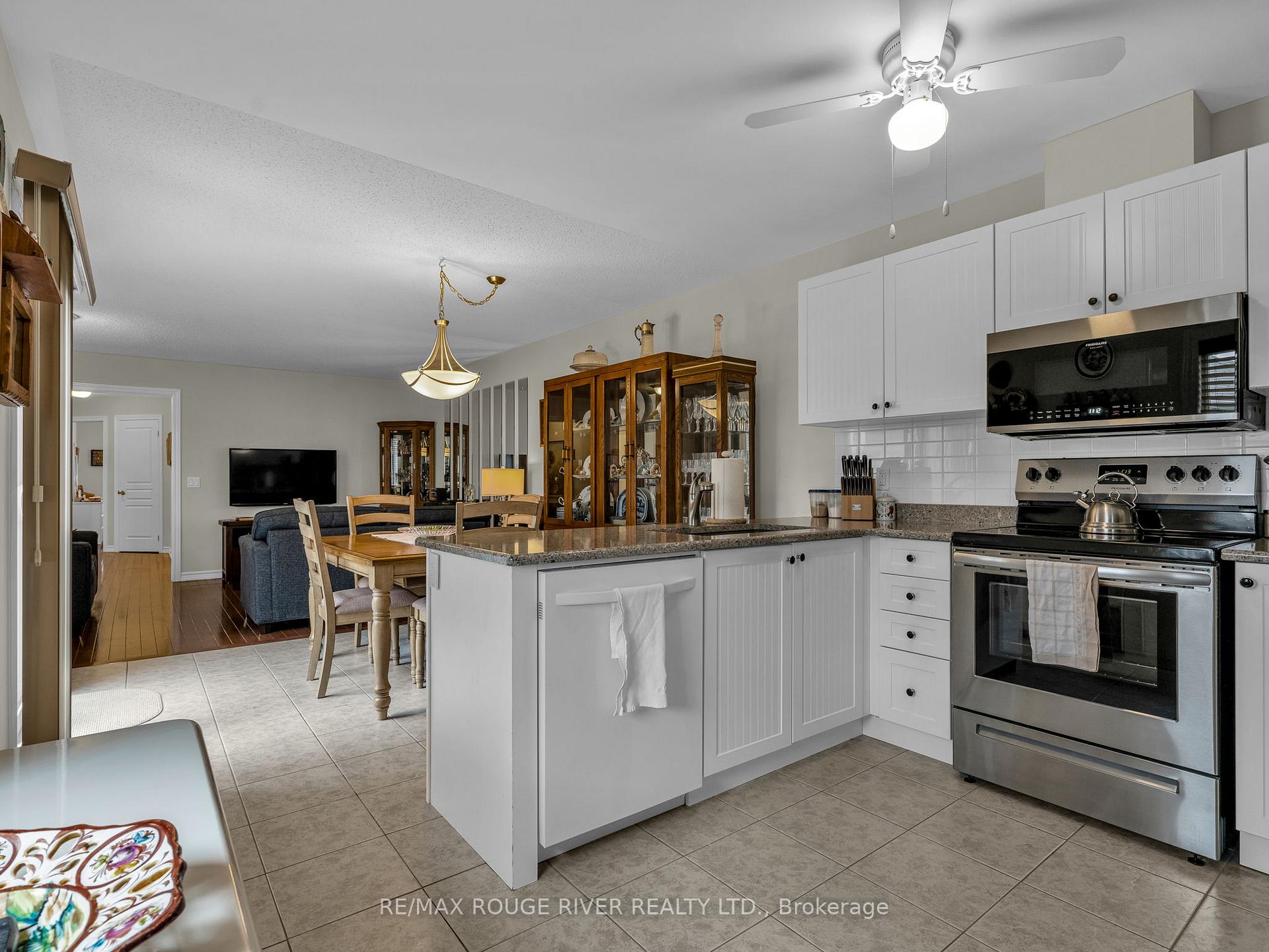 Photo 14 of 837 Charles Wilson Parkway, Cobourg — HOMEH