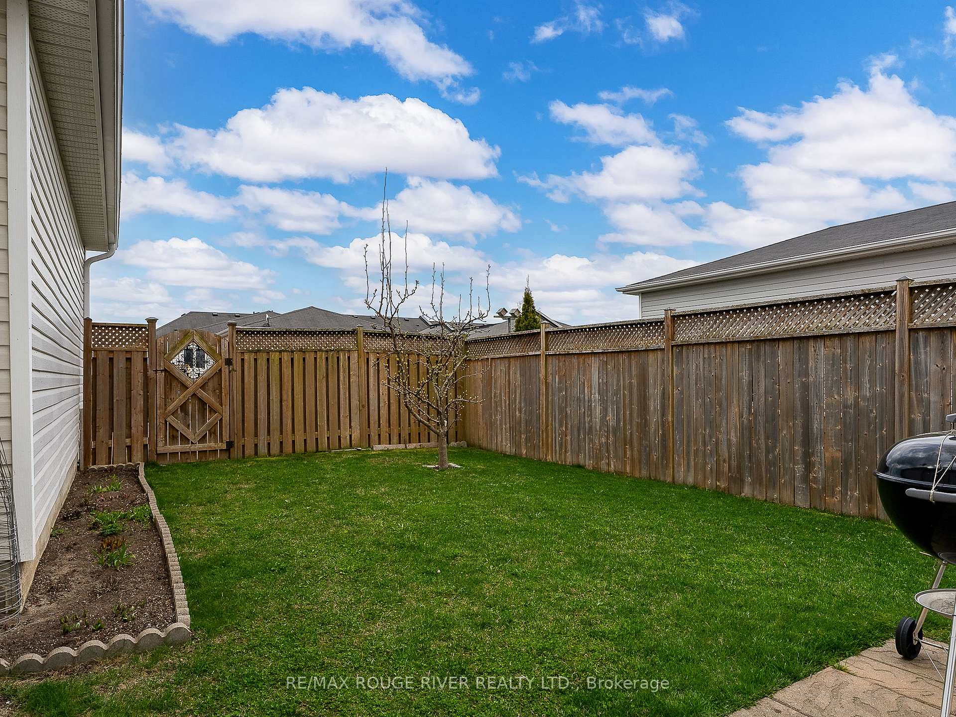 Photo 33 of 837 Charles Wilson Parkway, Cobourg — HOMEH