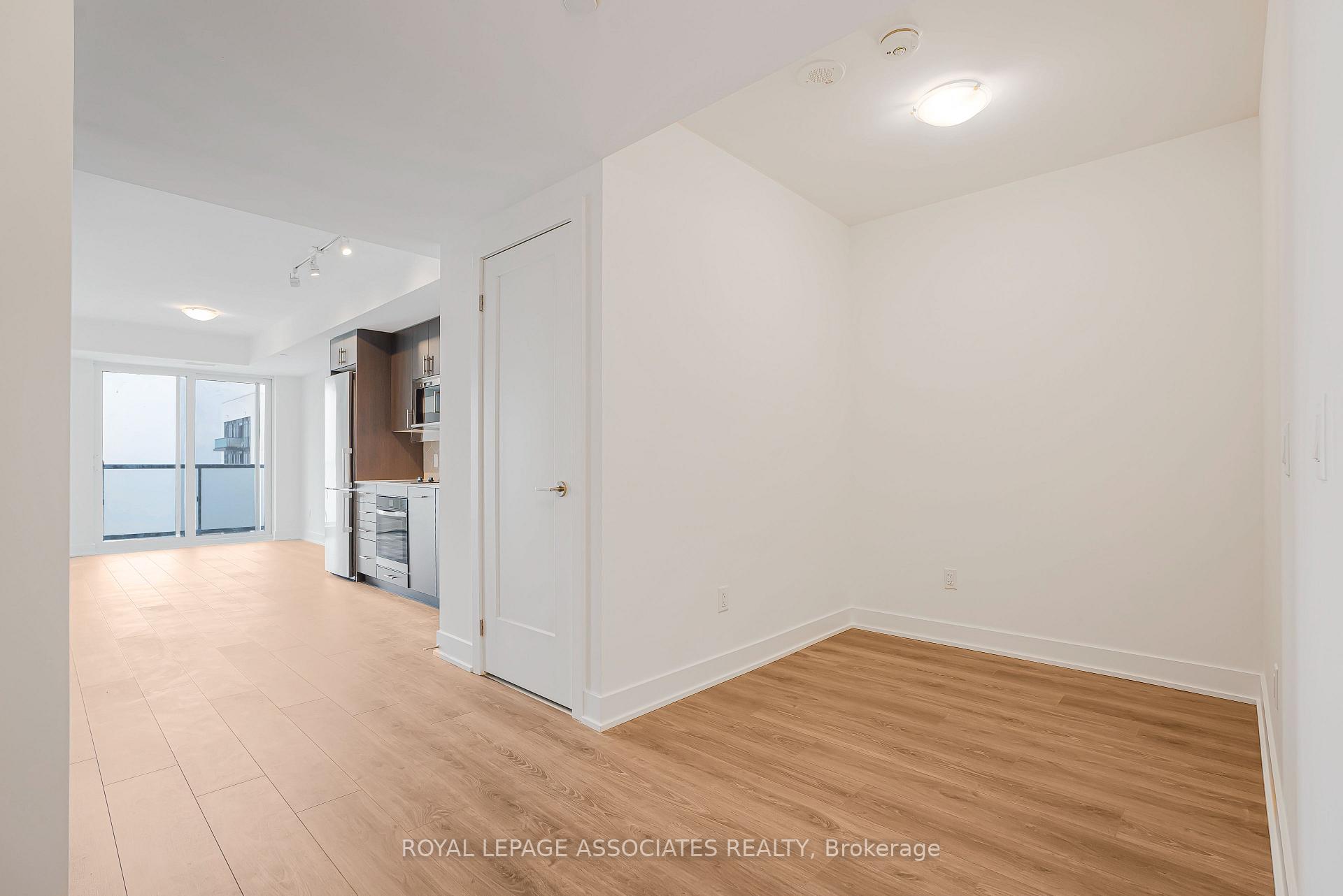 Photo 5 of Unit 2512, 2524 Simcoe Street N, Oshawa, Windfields — HOMEH