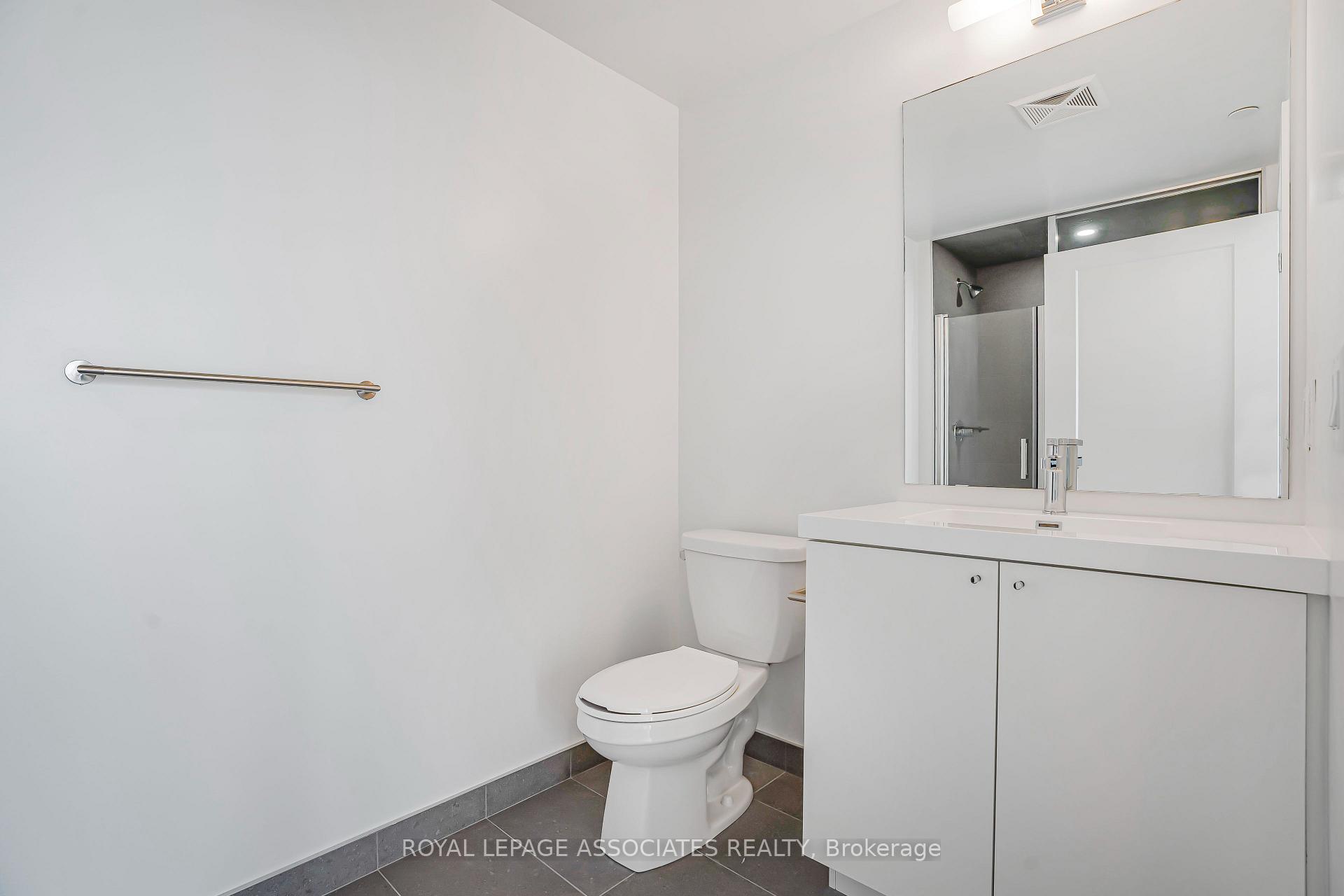 Photo 12 of Unit 2512, 2524 Simcoe Street N, Oshawa, Windfields — HOMEH