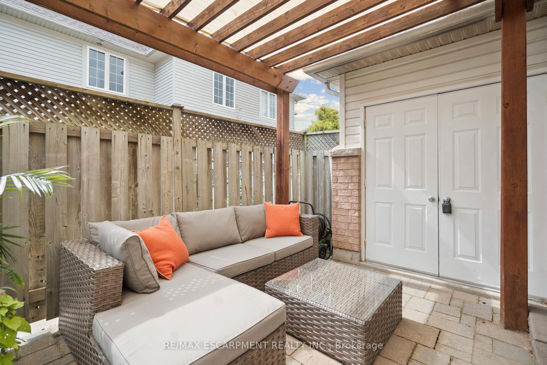 Photo 22 of 55 Valridge Drive, Hamilton, Ancaster — HOMEH