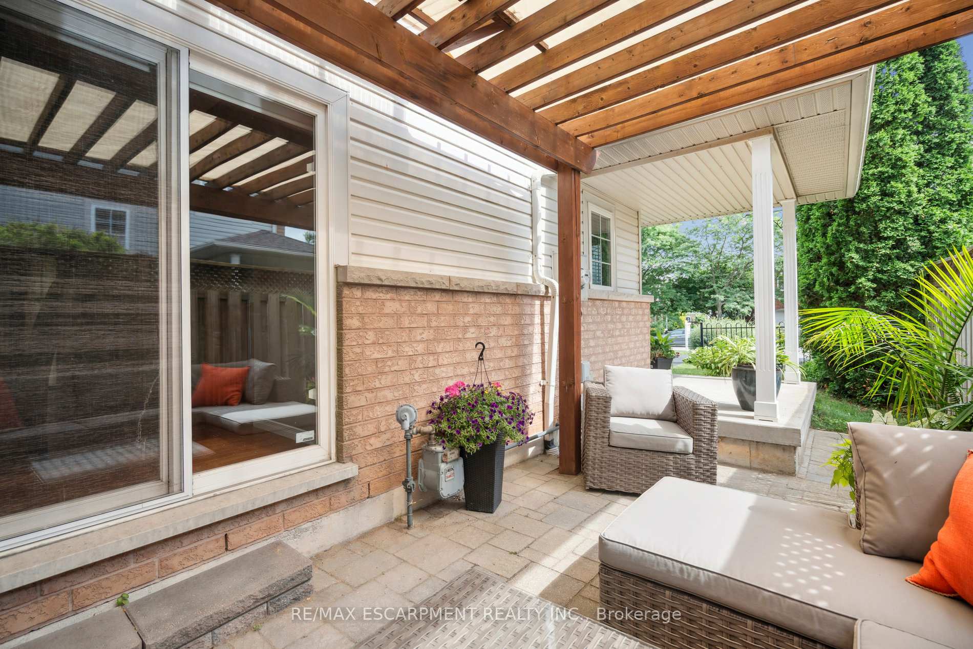 Photo 26 of 55 Valridge Drive, Hamilton, Ancaster — HOMEH