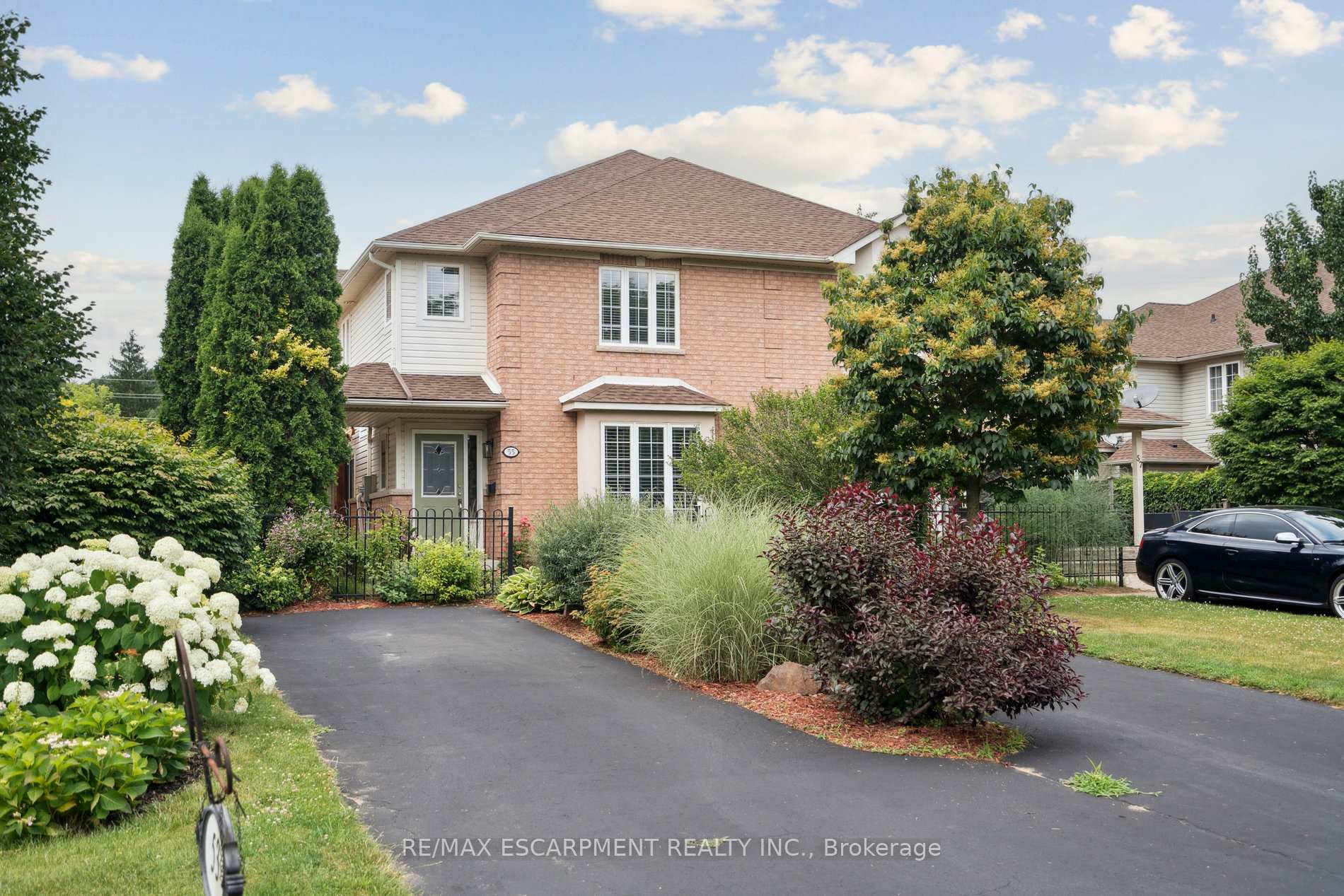 Photo 30 of 55 Valridge Drive, Hamilton, Ancaster — HOMEH