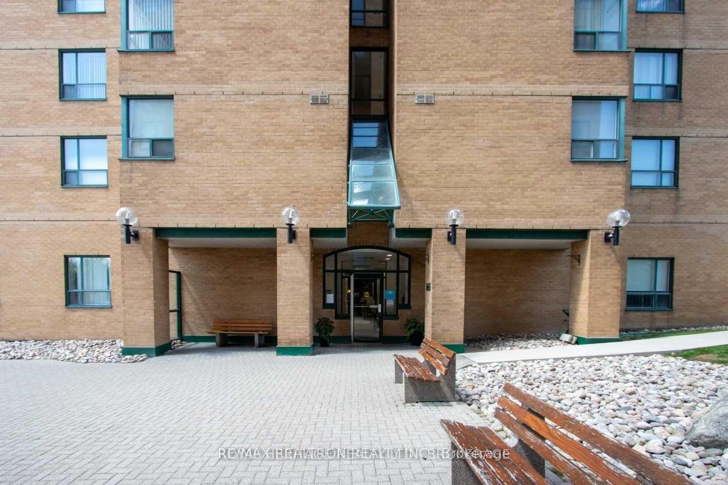 Photo 3 of Unit 212, 1665 Pickering Parkway W, Pickering, Town Centre — HOMEH