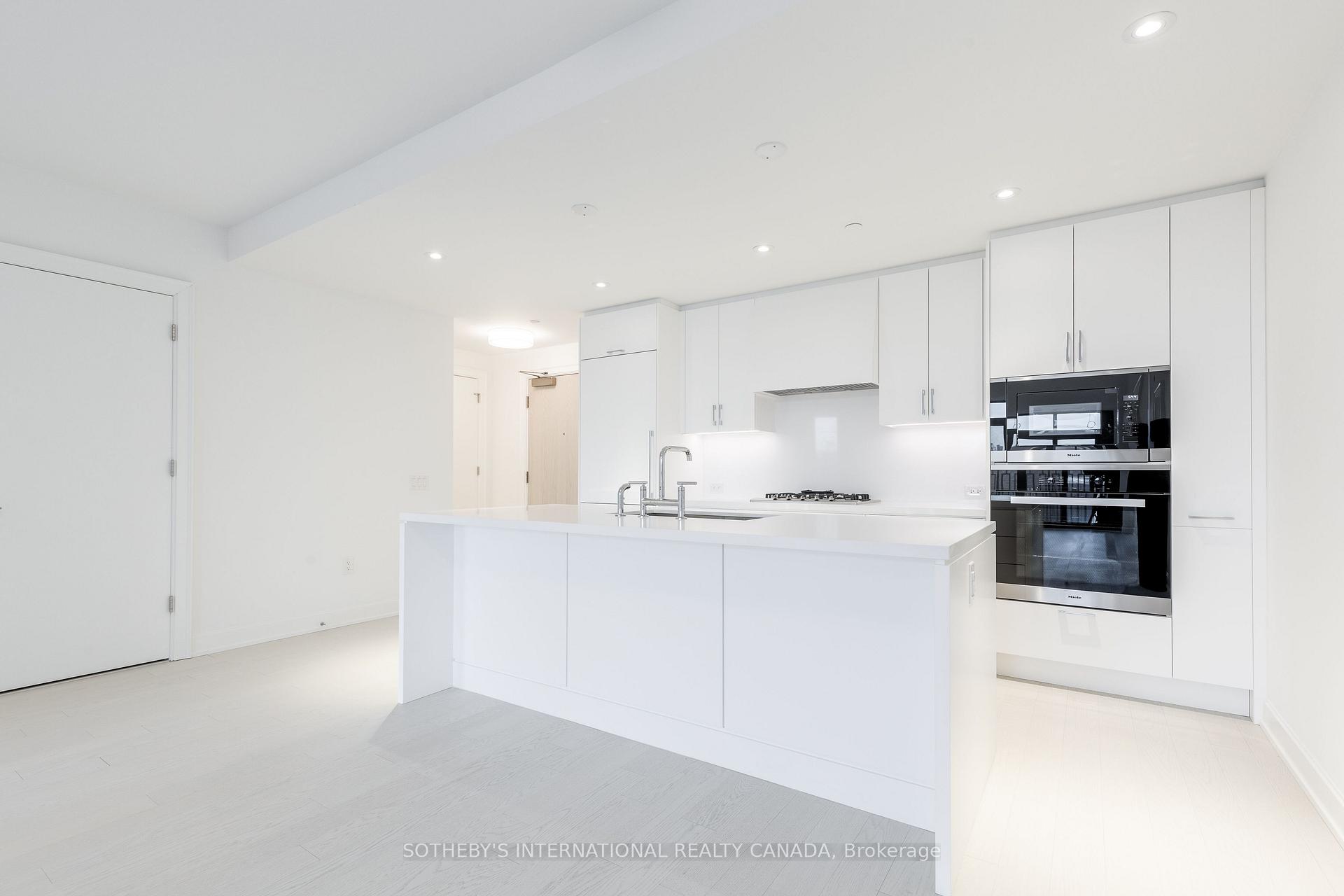 Photo 5 of Unit 508, 1 Strathgowan Avenue, Toronto, Lawrence Park South — HOMEH