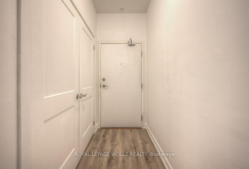 Photo 2 of Unit 422, 251 Northfield Drive E, Waterloo — HOMEH