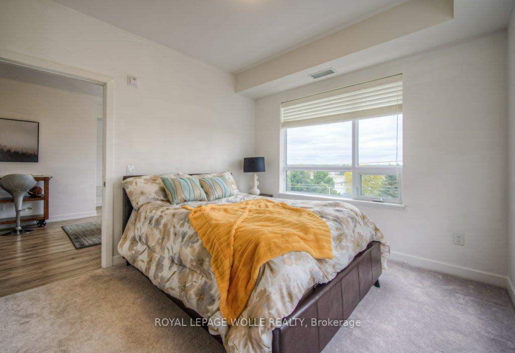 Photo 11 of Unit 422, 251 Northfield Drive E, Waterloo — HOMEH