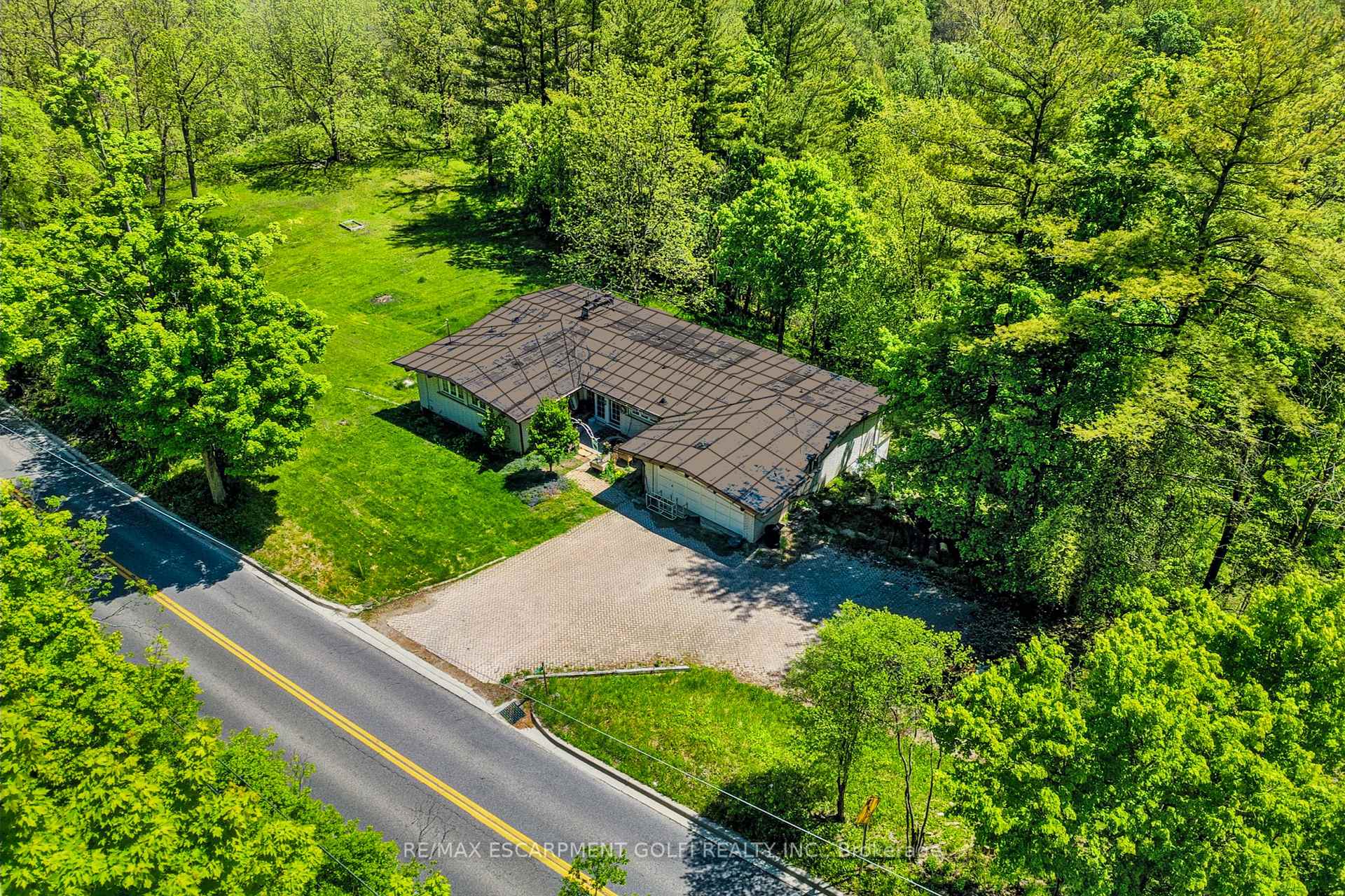 Photo 9 of 932 Old Dundas Road, Hamilton, Jerseyville — HOMEH
