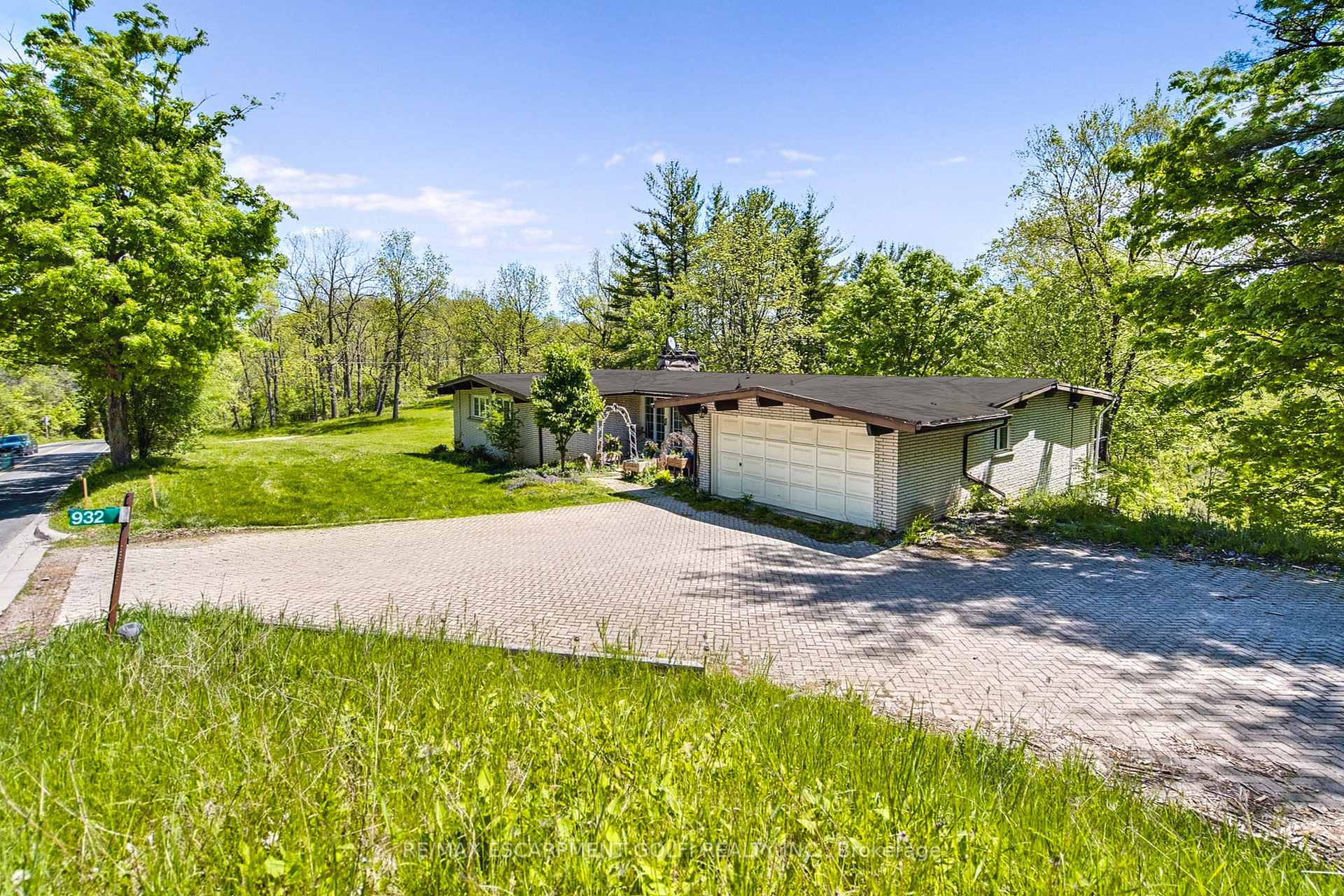 Photo 16 of 932 Old Dundas Road, Hamilton, Jerseyville — HOMEH