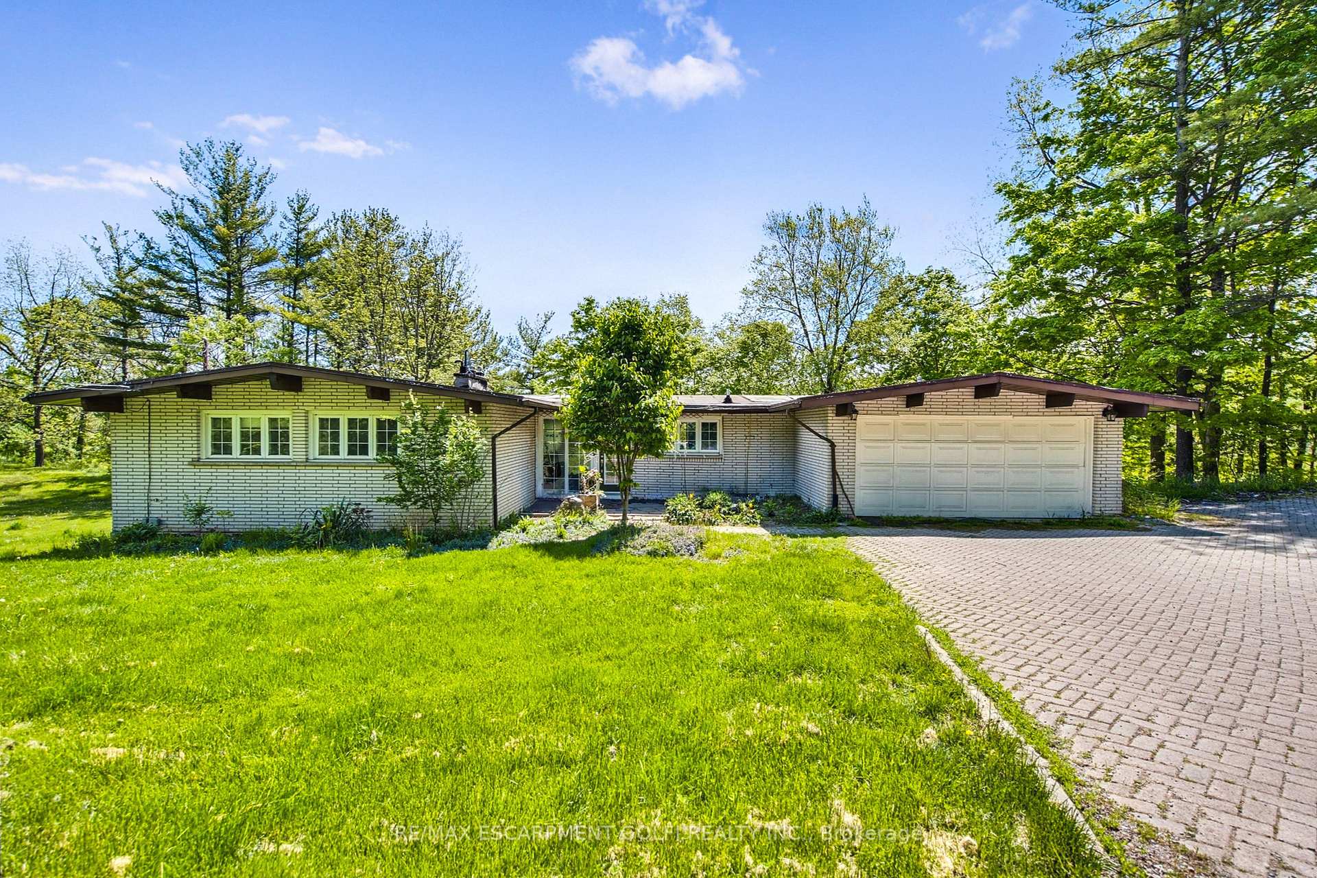 Photo 13 of 932 Old Dundas Road, Hamilton, Jerseyville — HOMEH