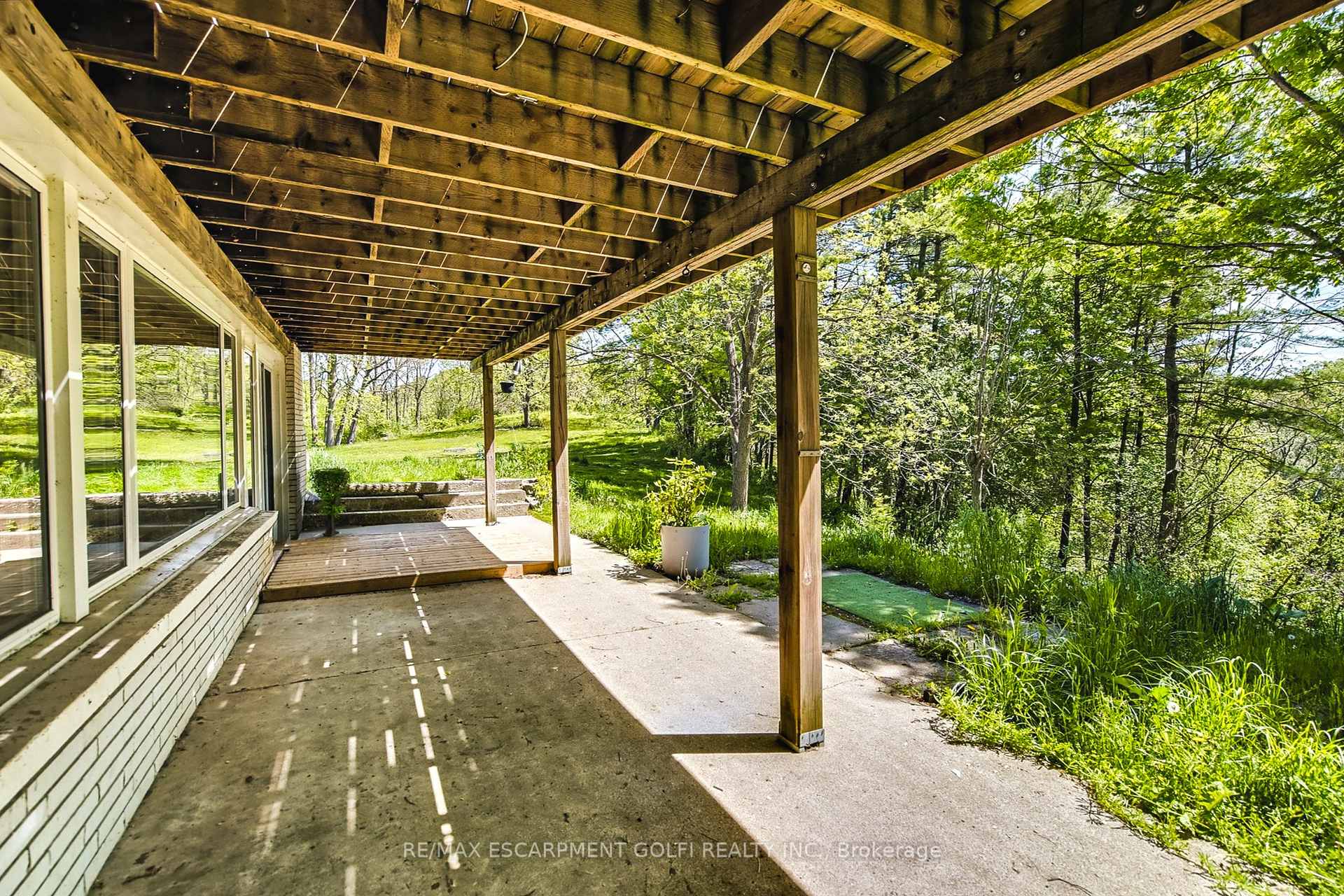 Photo 31 of 932 Old Dundas Road, Hamilton, Jerseyville — HOMEH
