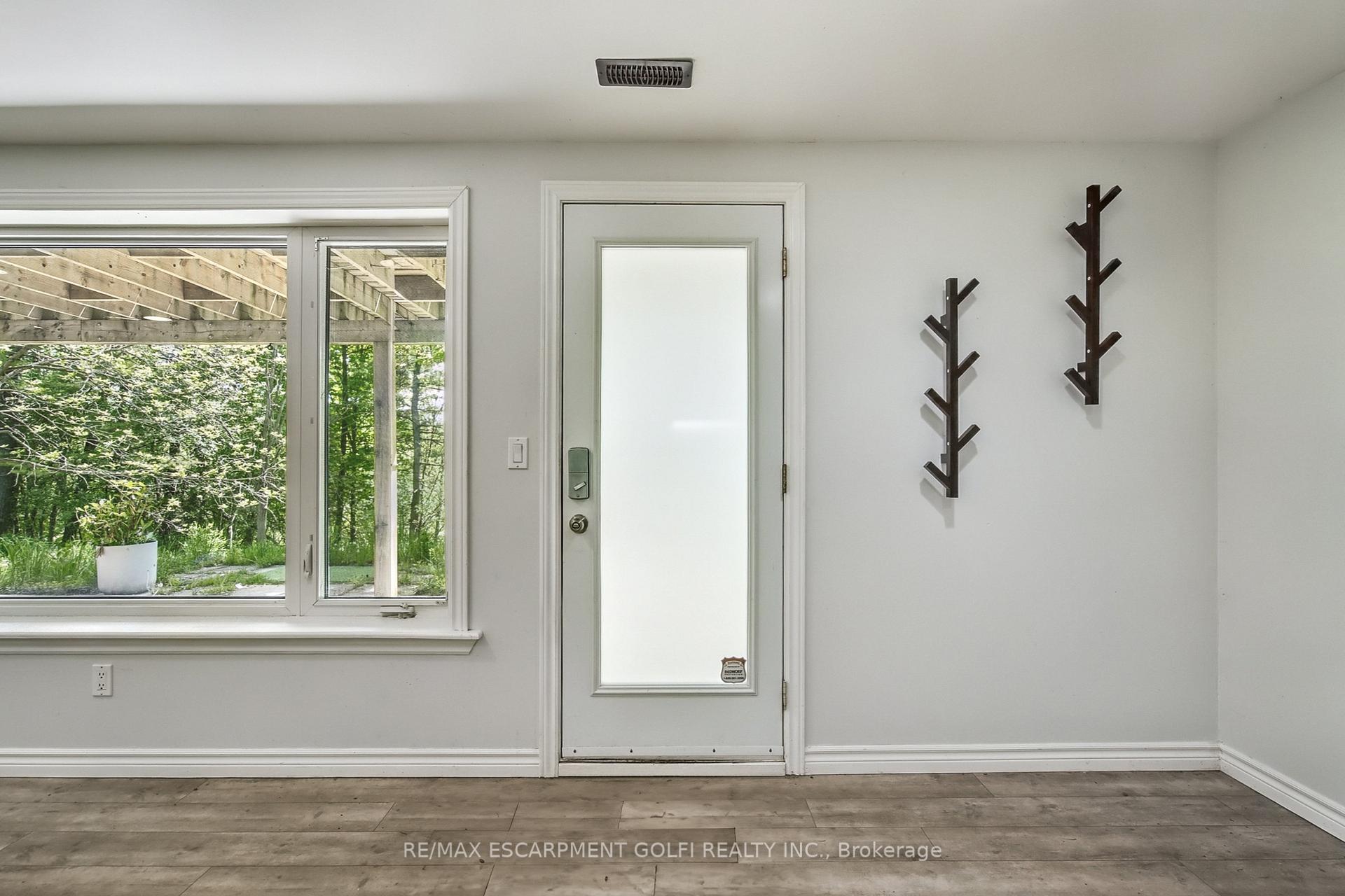 Photo 39 of 932 Old Dundas Road, Hamilton, Jerseyville — HOMEH