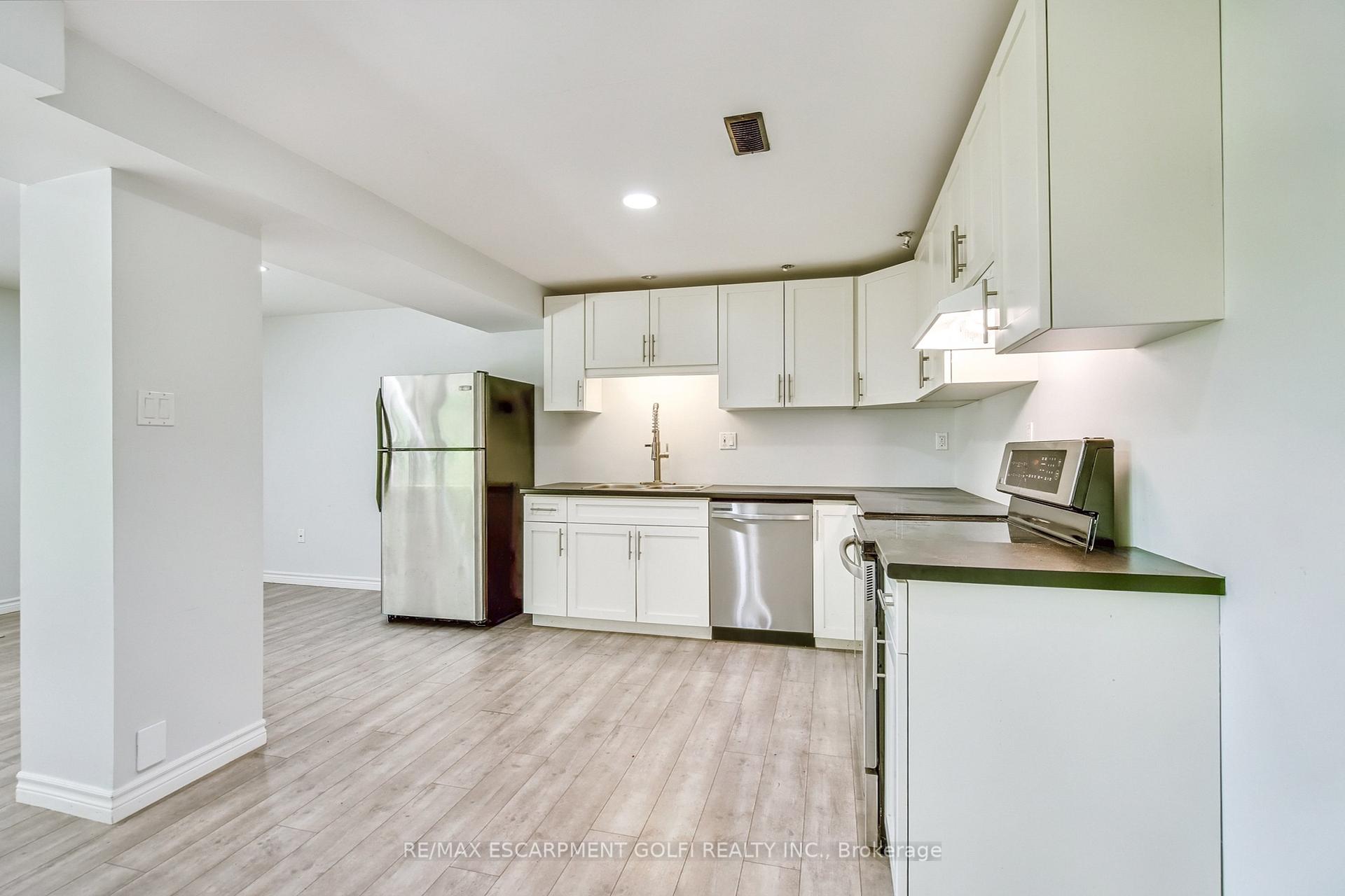 Photo 18 of 932 Old Dundas Road, Hamilton, Jerseyville — HOMEH