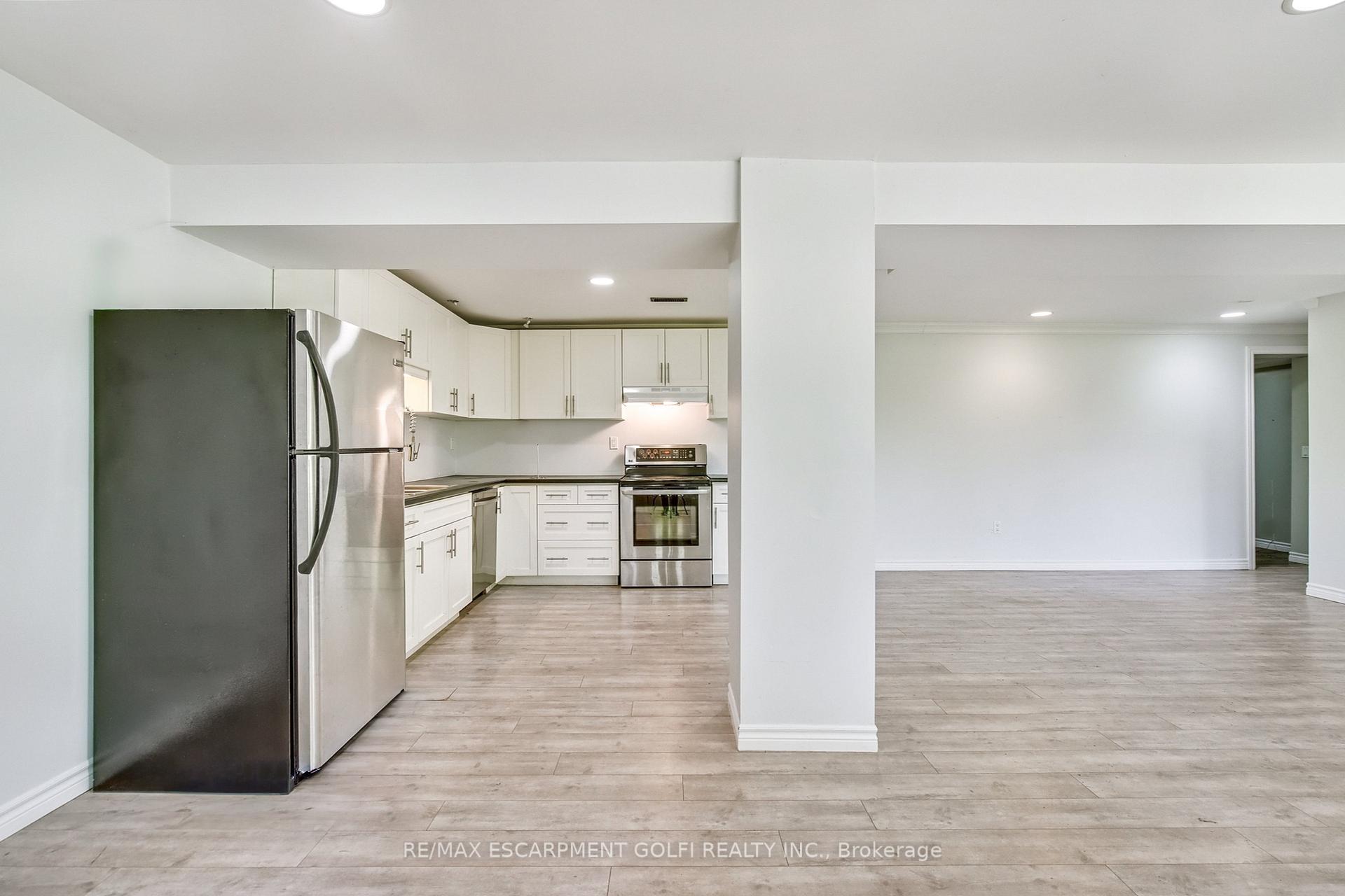 Photo 11 of 932 Old Dundas Road, Hamilton, Jerseyville — HOMEH
