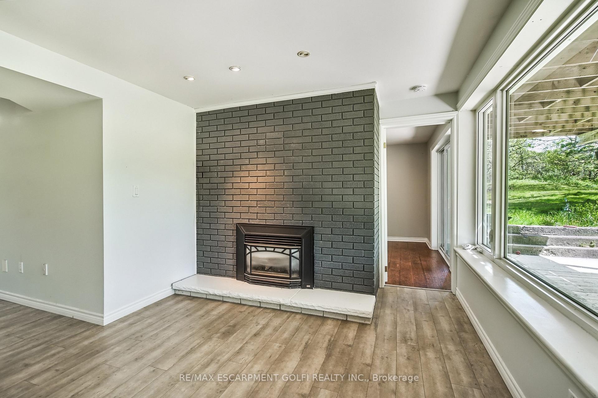 Photo 21 of 932 Old Dundas Road, Hamilton, Jerseyville — HOMEH