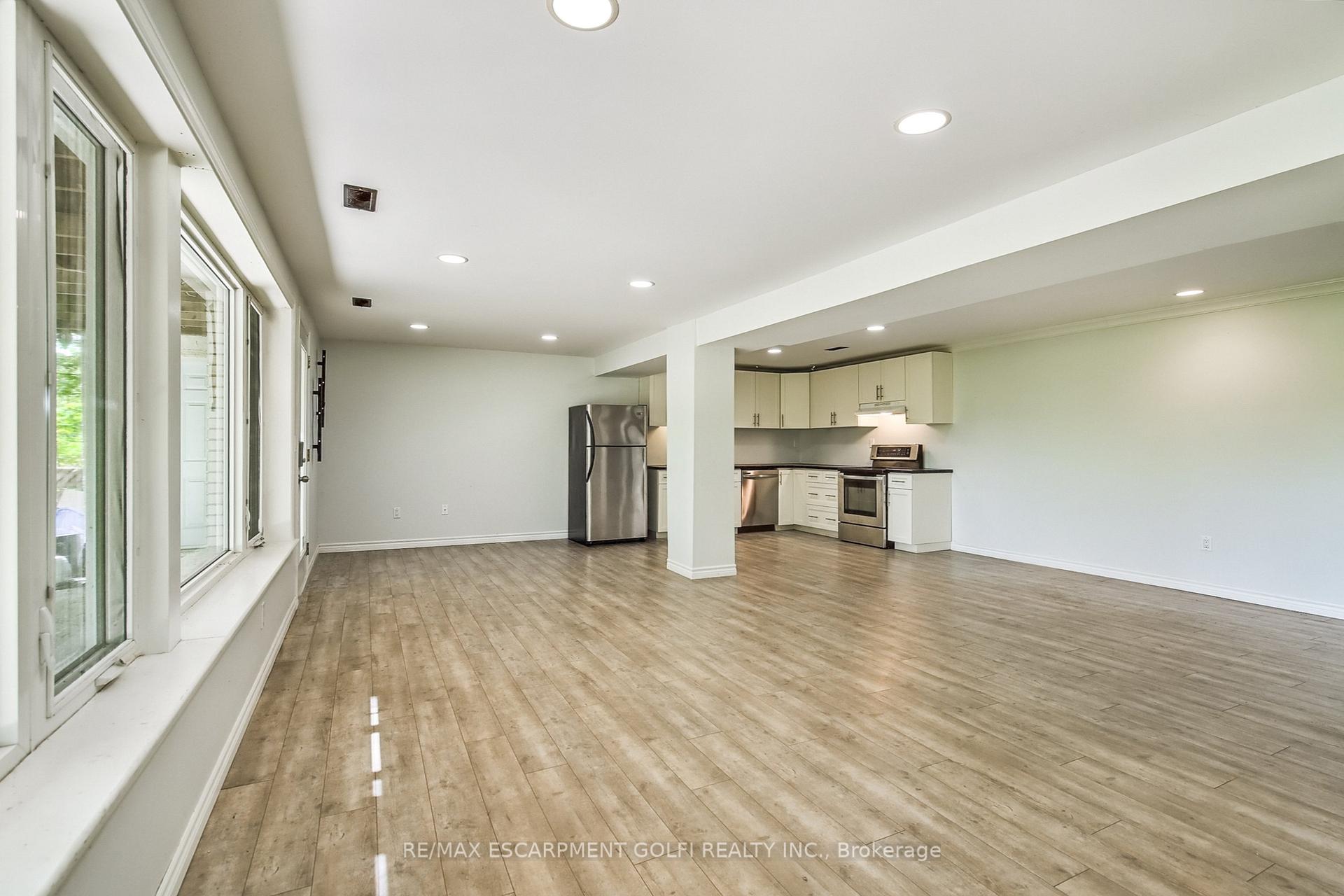 Photo 8 of 932 Old Dundas Road, Hamilton, Jerseyville — HOMEH