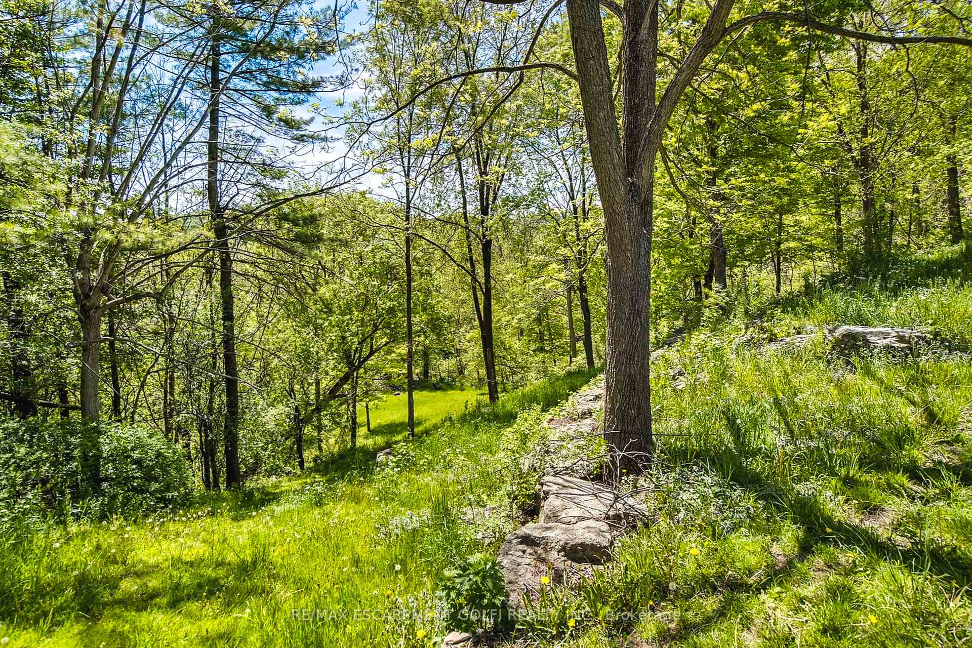 Photo 33 of 932 Old Dundas Road, Hamilton, Jerseyville — HOMEH