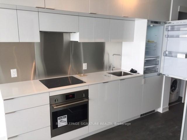 Photo 6 of Unit 3006, 185 Roehampton Avenue, Toronto, Mount Pleasant West — HOMEH