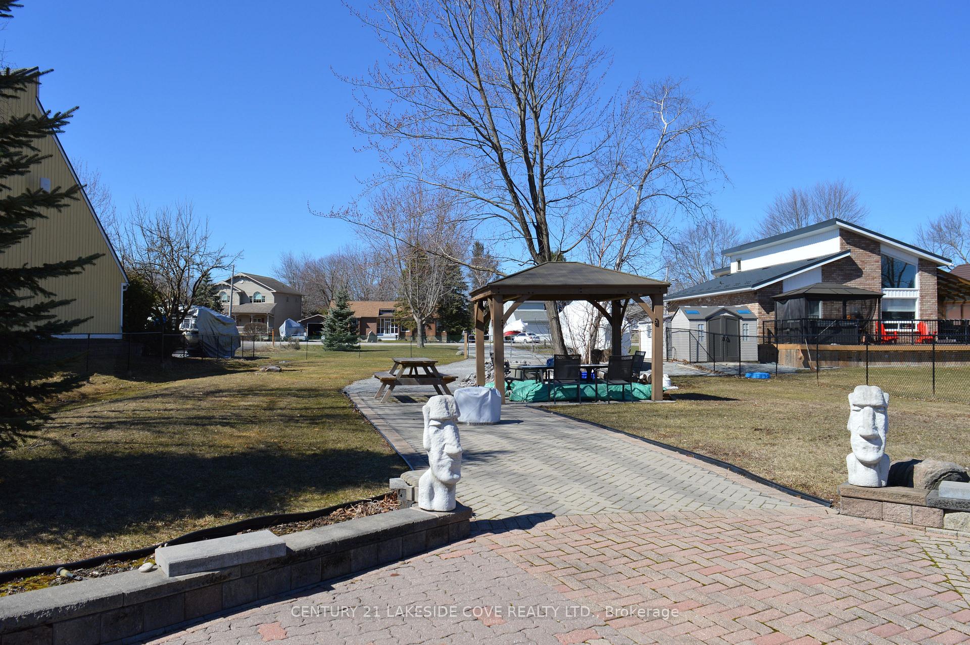 Photo 3 of 76 Turtle Path, Ramara, Brechin — HOMEH