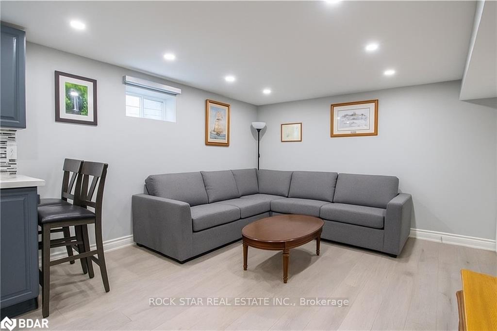 Photo 8 of Unit LOWER, 9 Viceroy Court, Hamilton, Hill Park — HOMEH