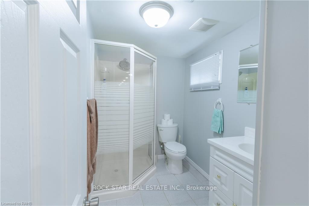 Photo 7 of Unit LOWER, 9 Viceroy Court, Hamilton, Hill Park — HOMEH