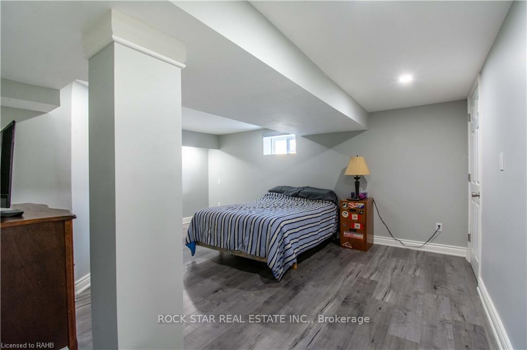 Photo 12 of Unit LOWER, 9 Viceroy Court, Hamilton, Hill Park — HOMEH