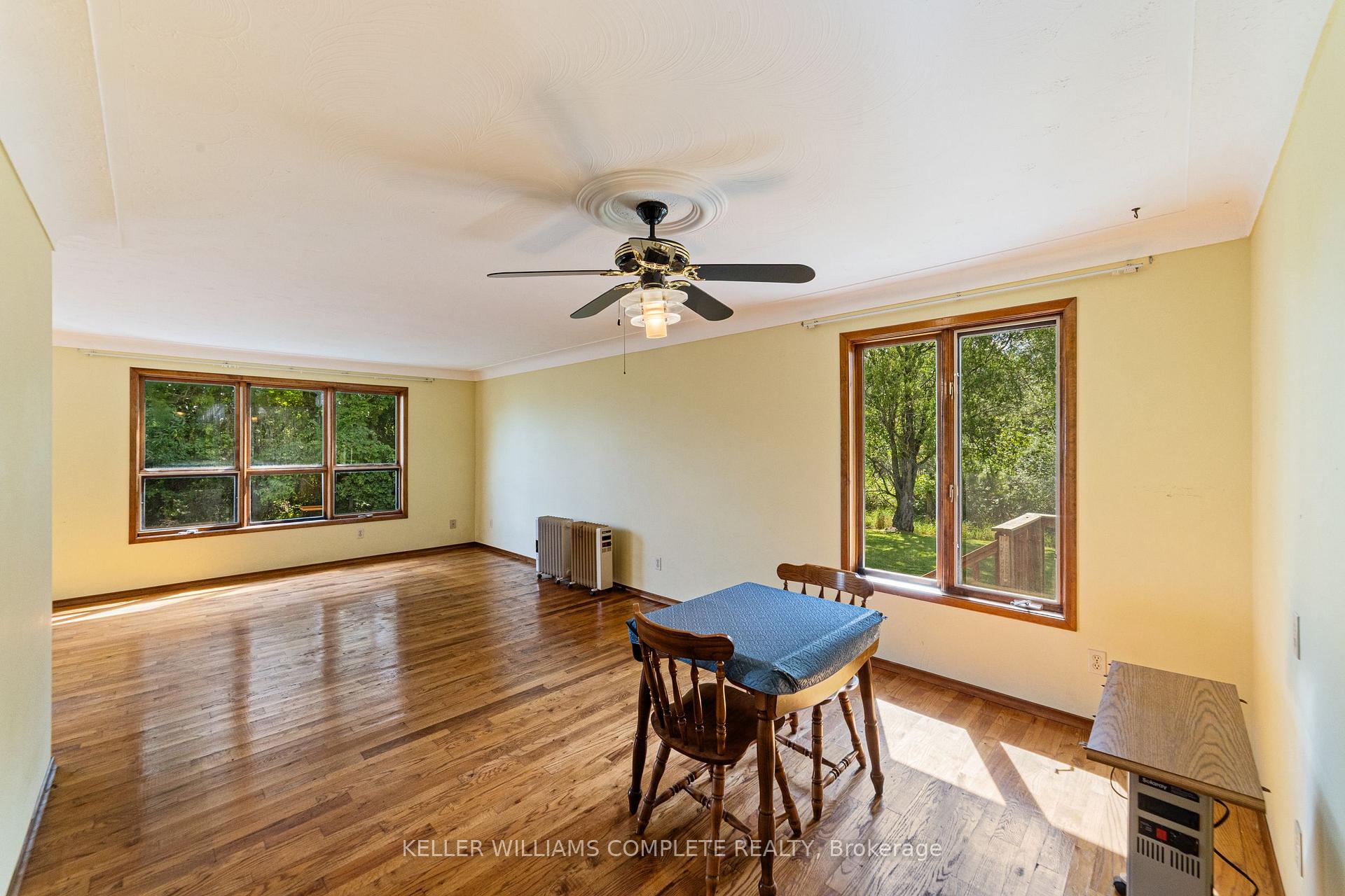 Photo 10 of 1744 6th Con Road W, Hamilton, Rural Flamborough — HOMEH