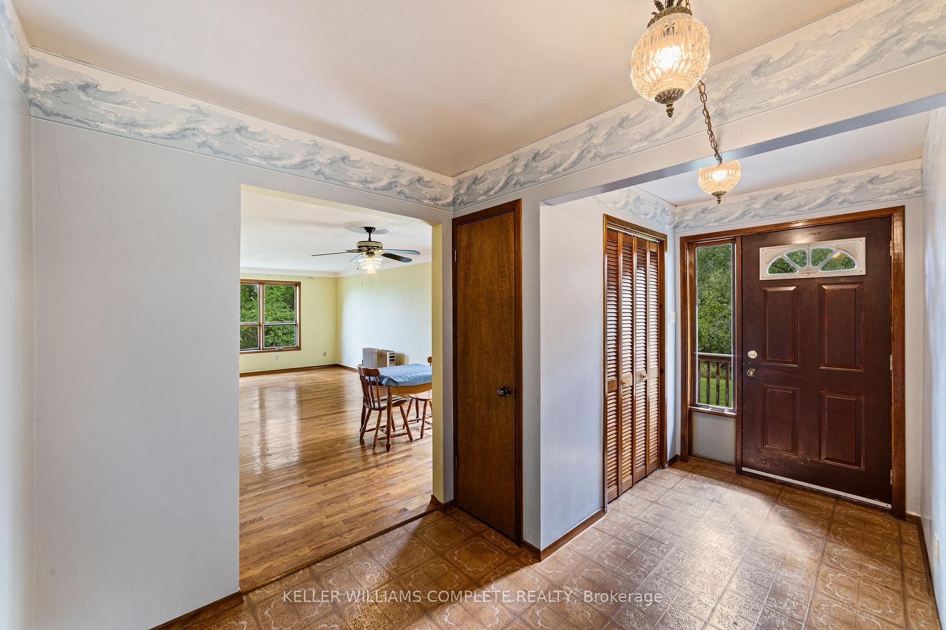 Photo 16 of 1744 6th Con Road W, Hamilton, Rural Flamborough — HOMEH