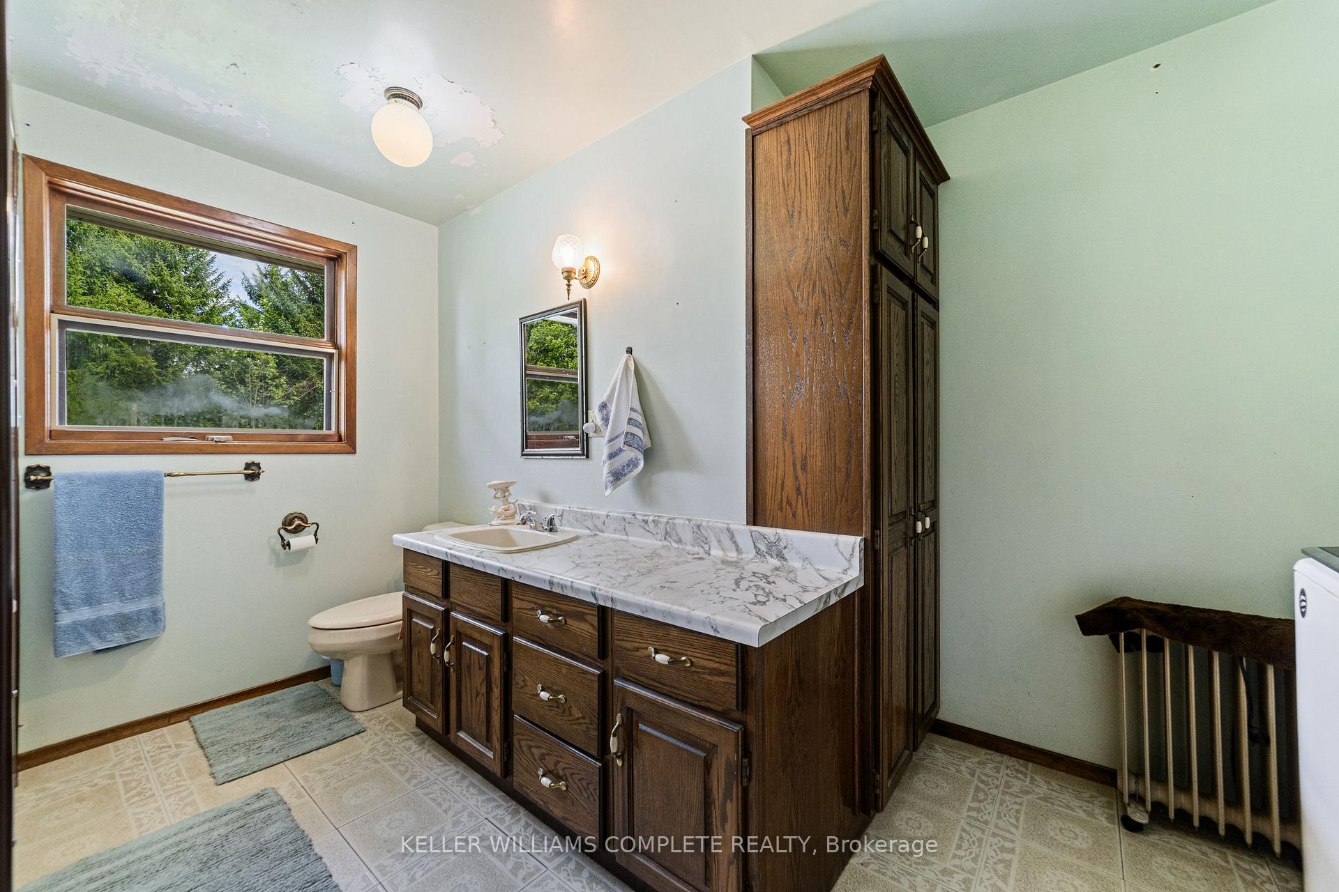 Photo 17 of 1744 6th Con Road W, Hamilton, Rural Flamborough — HOMEH