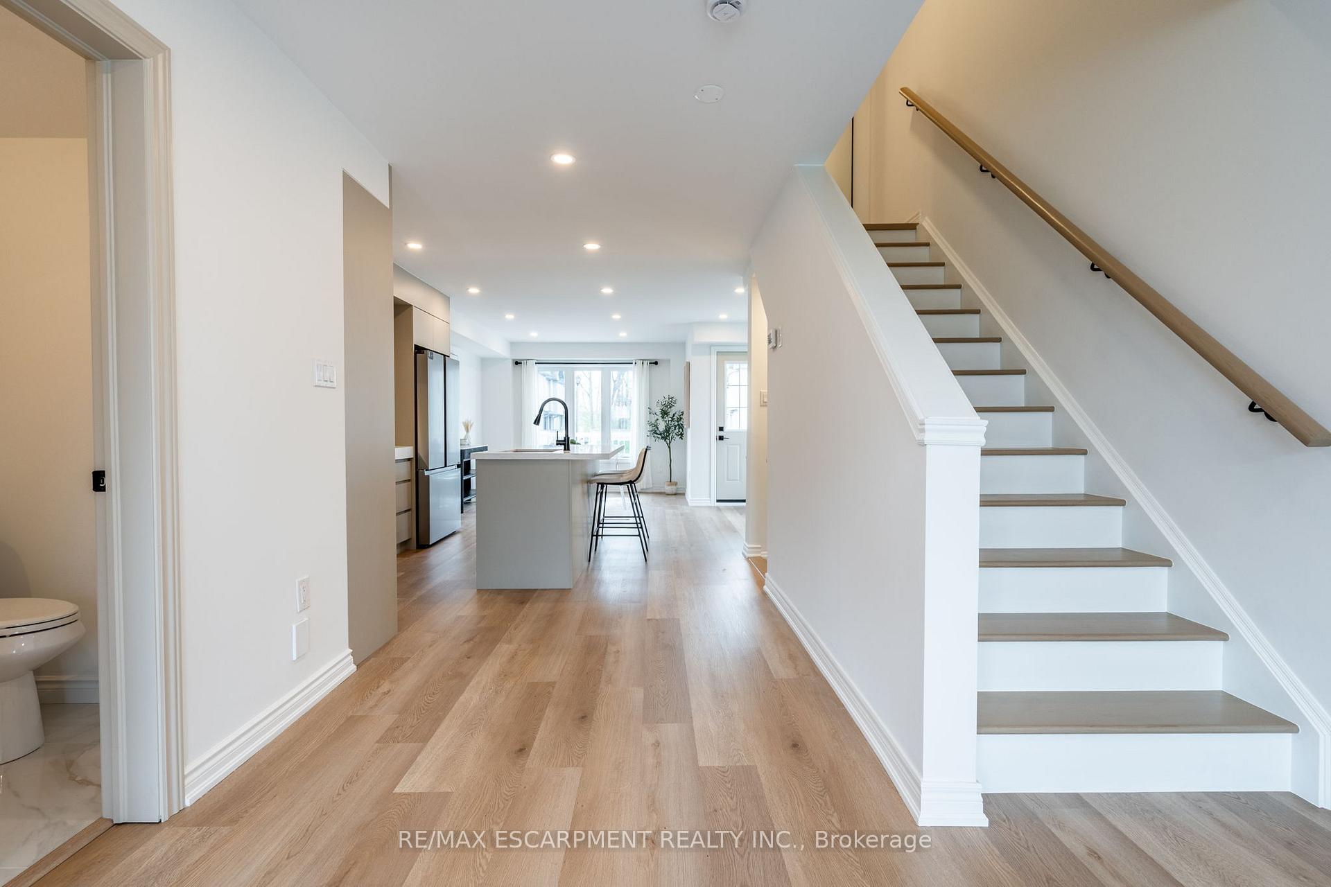 Photo 8 of 380 Linden Drive, Cambridge, Preston Heights — HOMEH