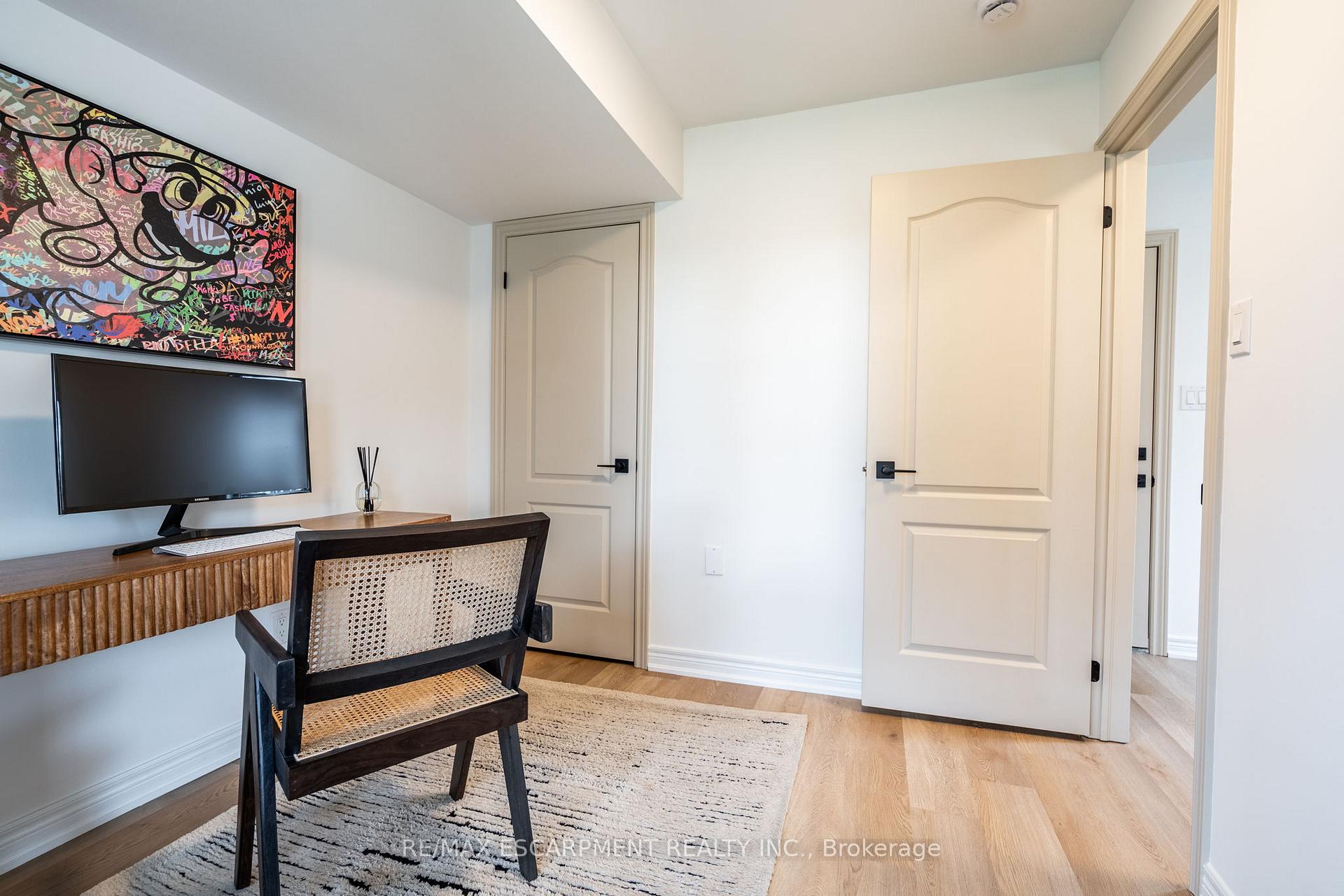 Photo 36 of 380 Linden Drive, Cambridge, Preston Heights — HOMEH