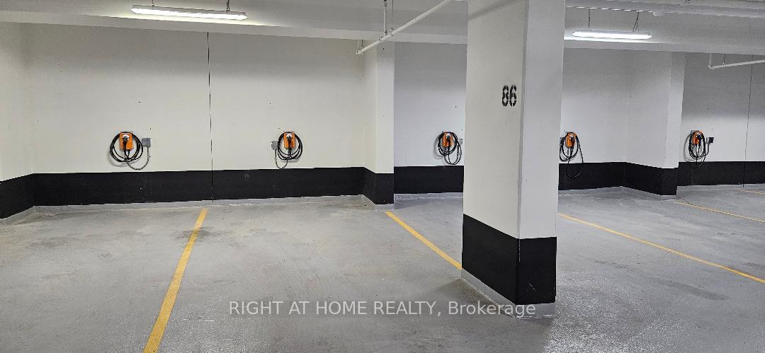 Photo 19 of Unit 1821, 2020 Bathurst Street, Toronto, Humewood-Cedarvale — HOMEH